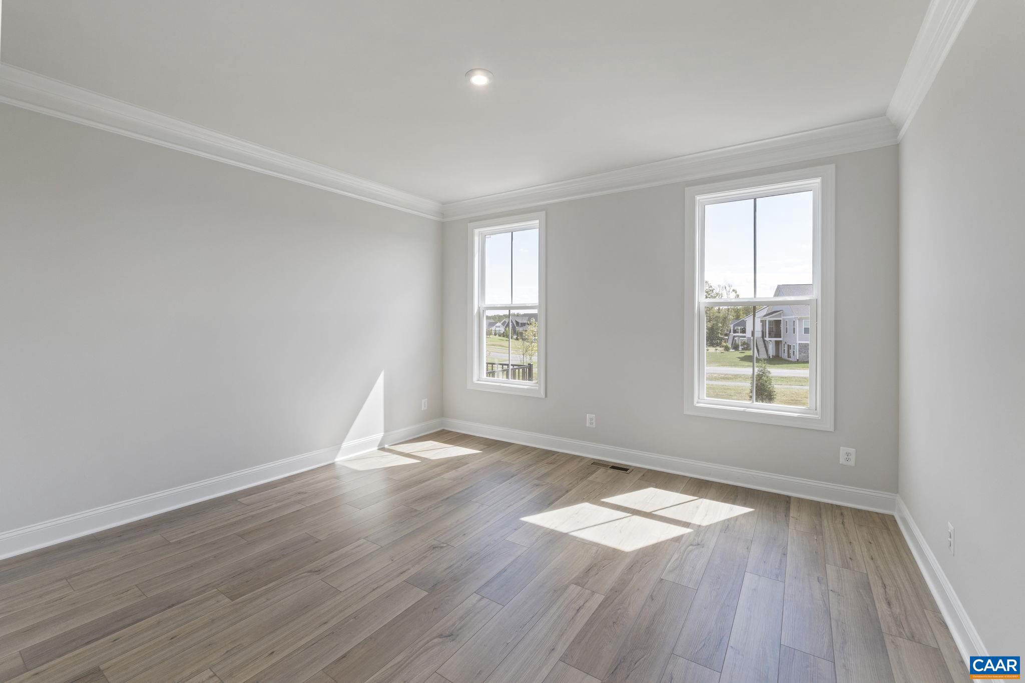 SPRING CREEK - Residential