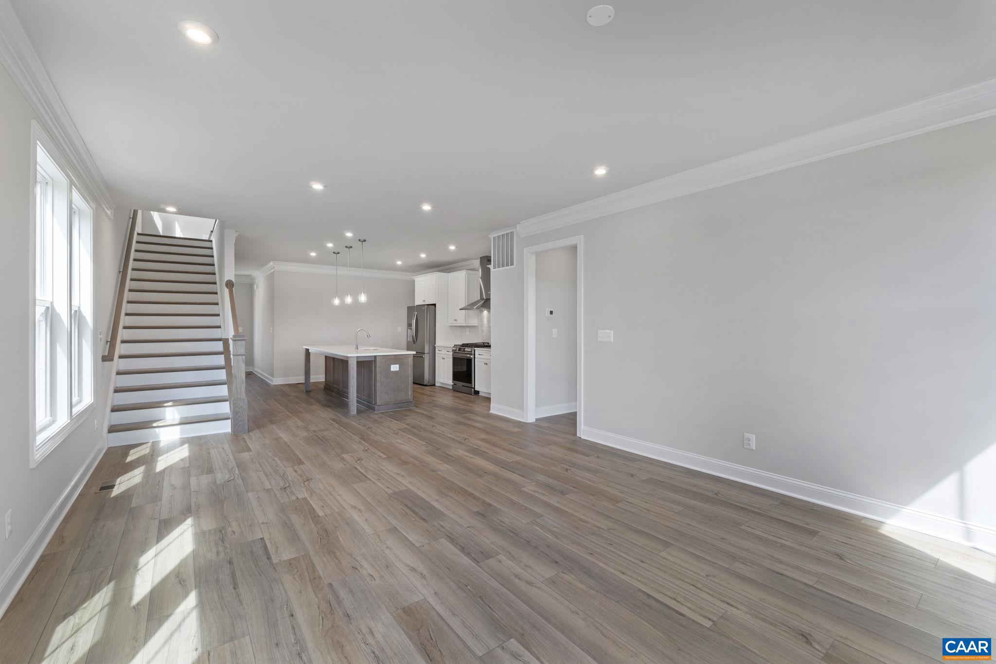 SPRING CREEK - Residential