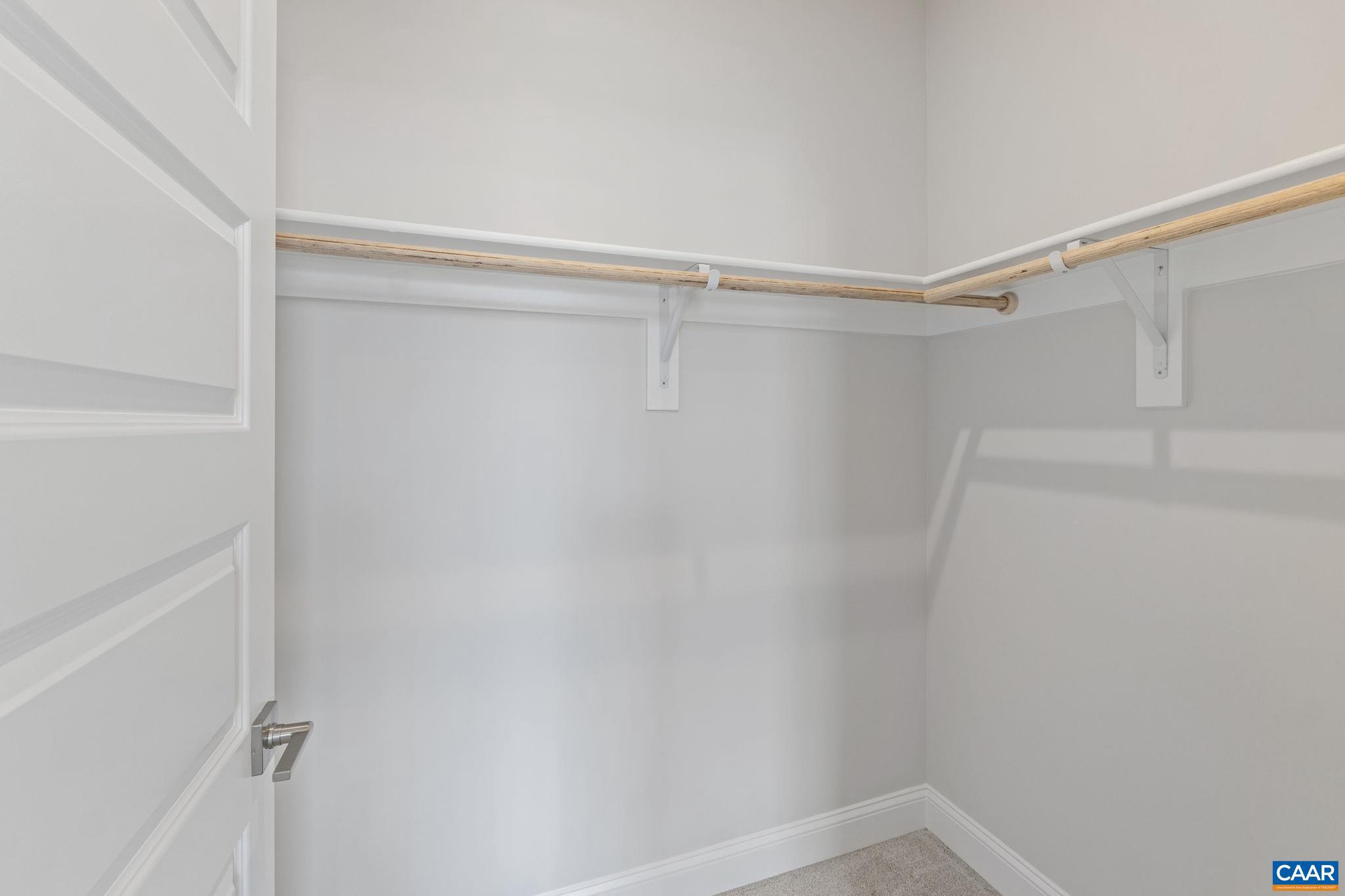 SPRING CREEK - Residential