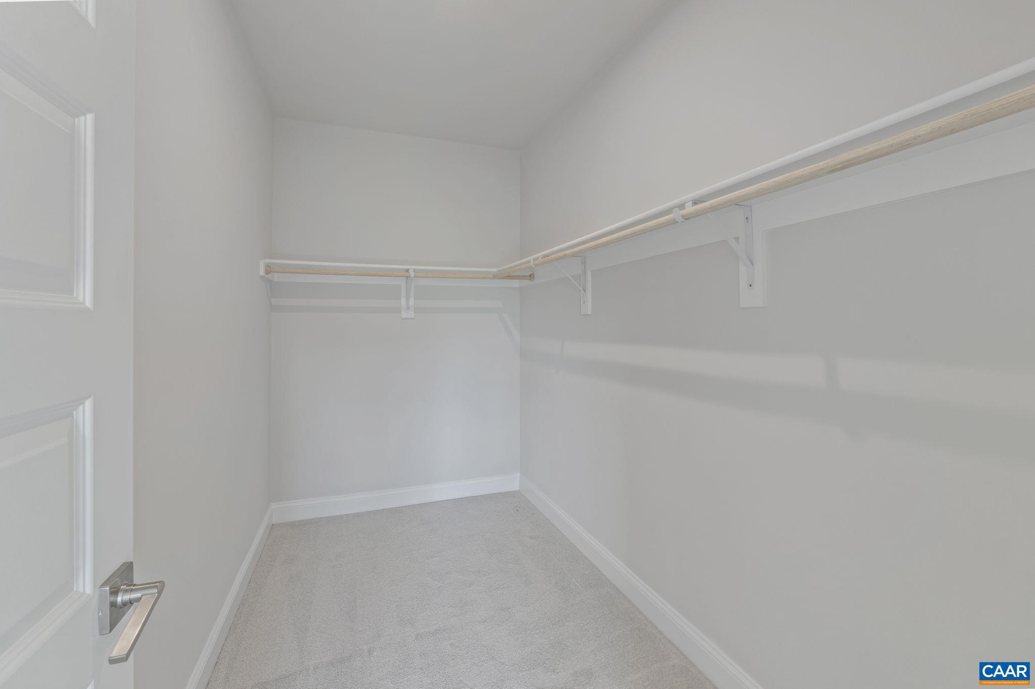 SPRING CREEK - Residential