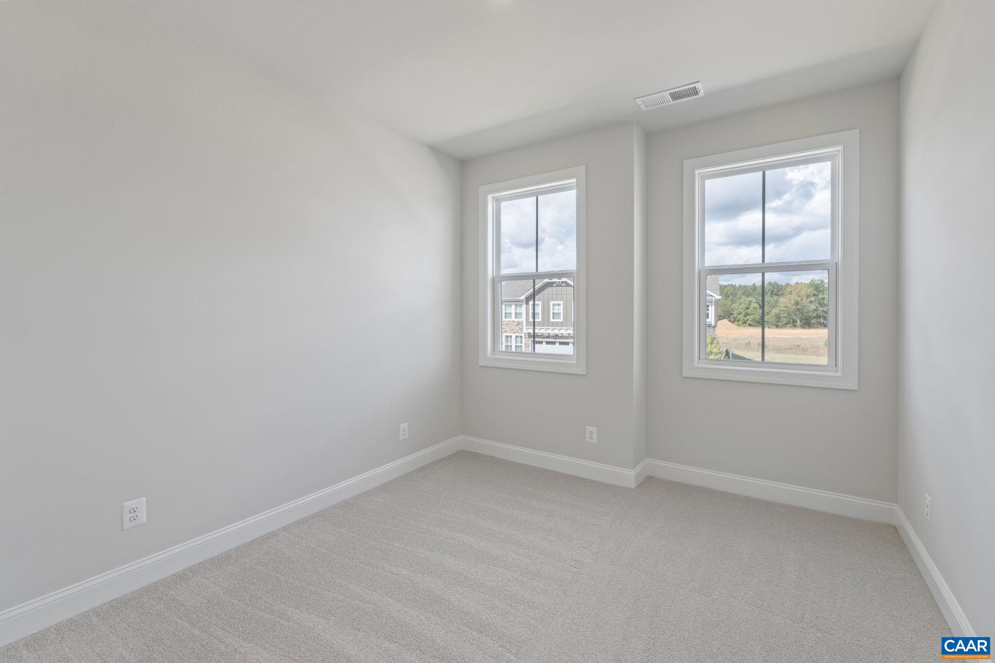 SPRING CREEK - Residential