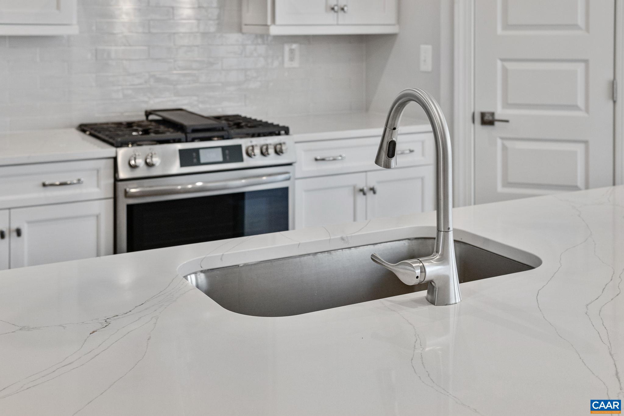 SPRING CREEK - Residential