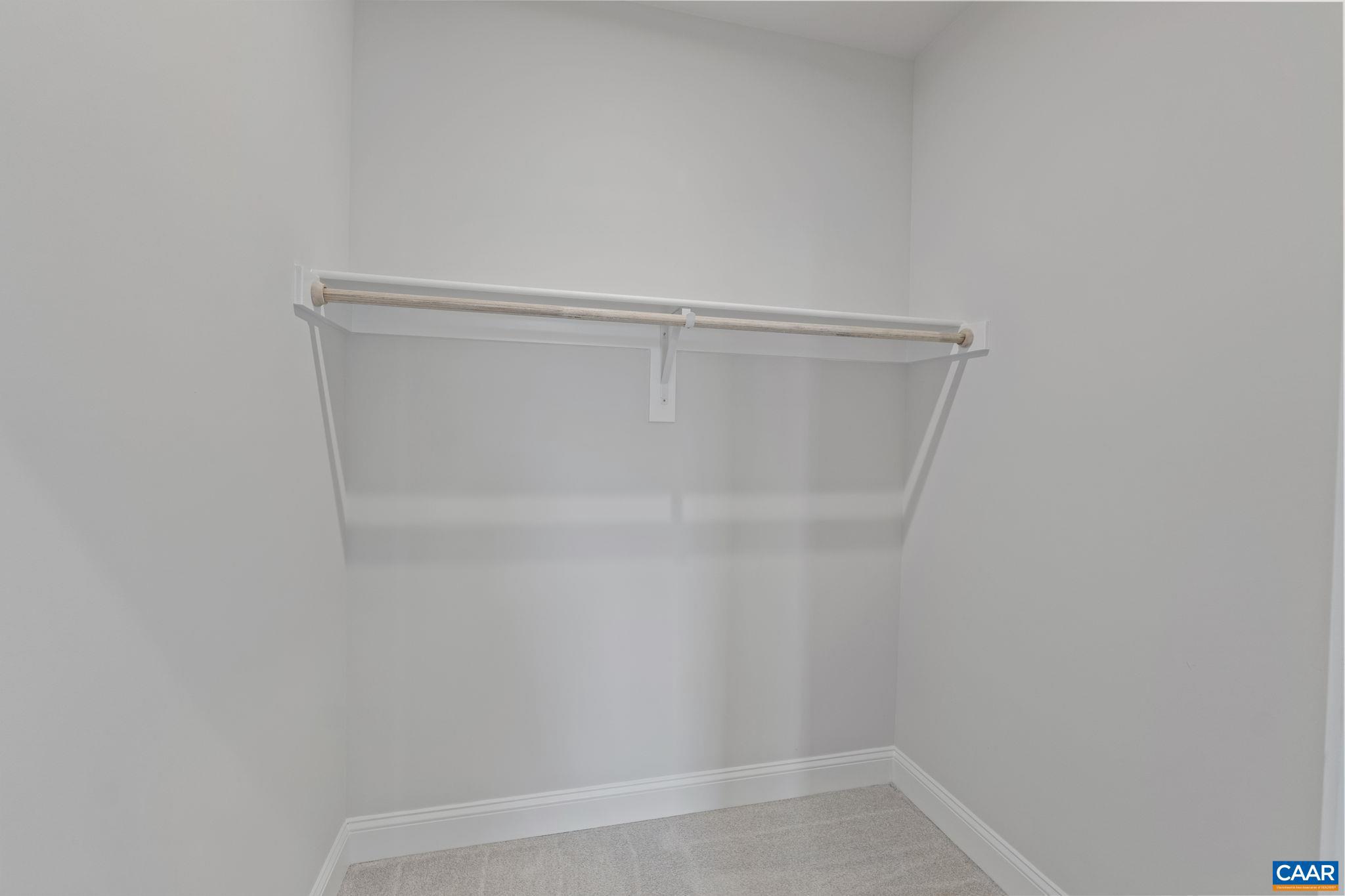 SPRING CREEK - Residential