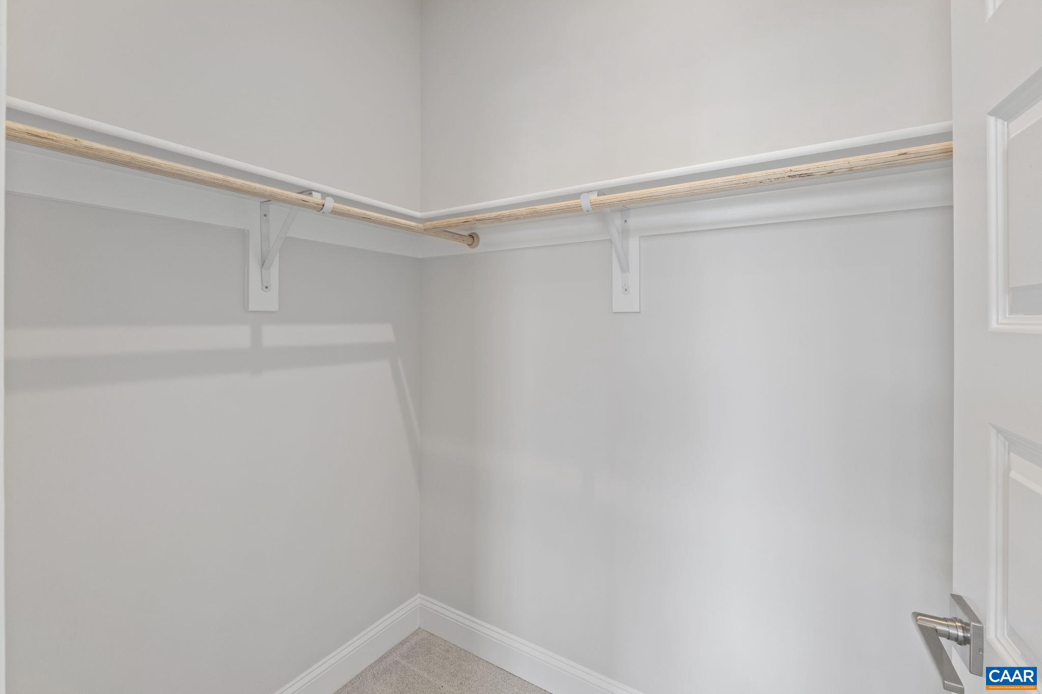 SPRING CREEK - Residential