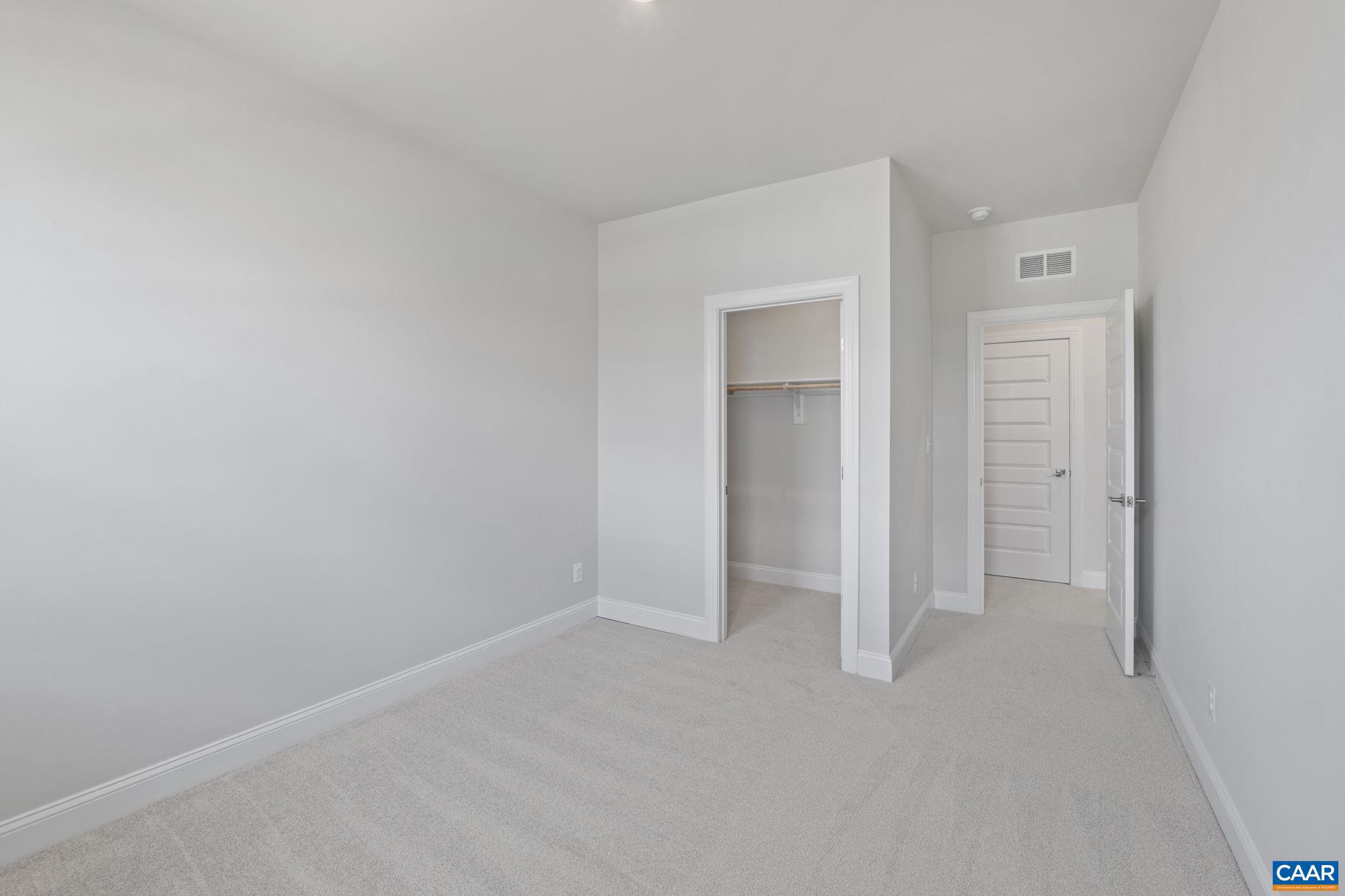 SPRING CREEK - Residential