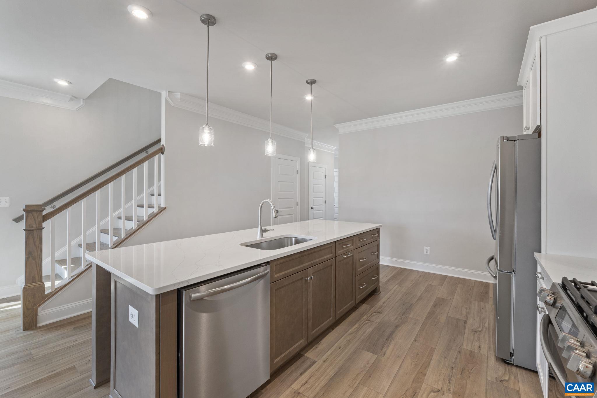 SPRING CREEK - Residential