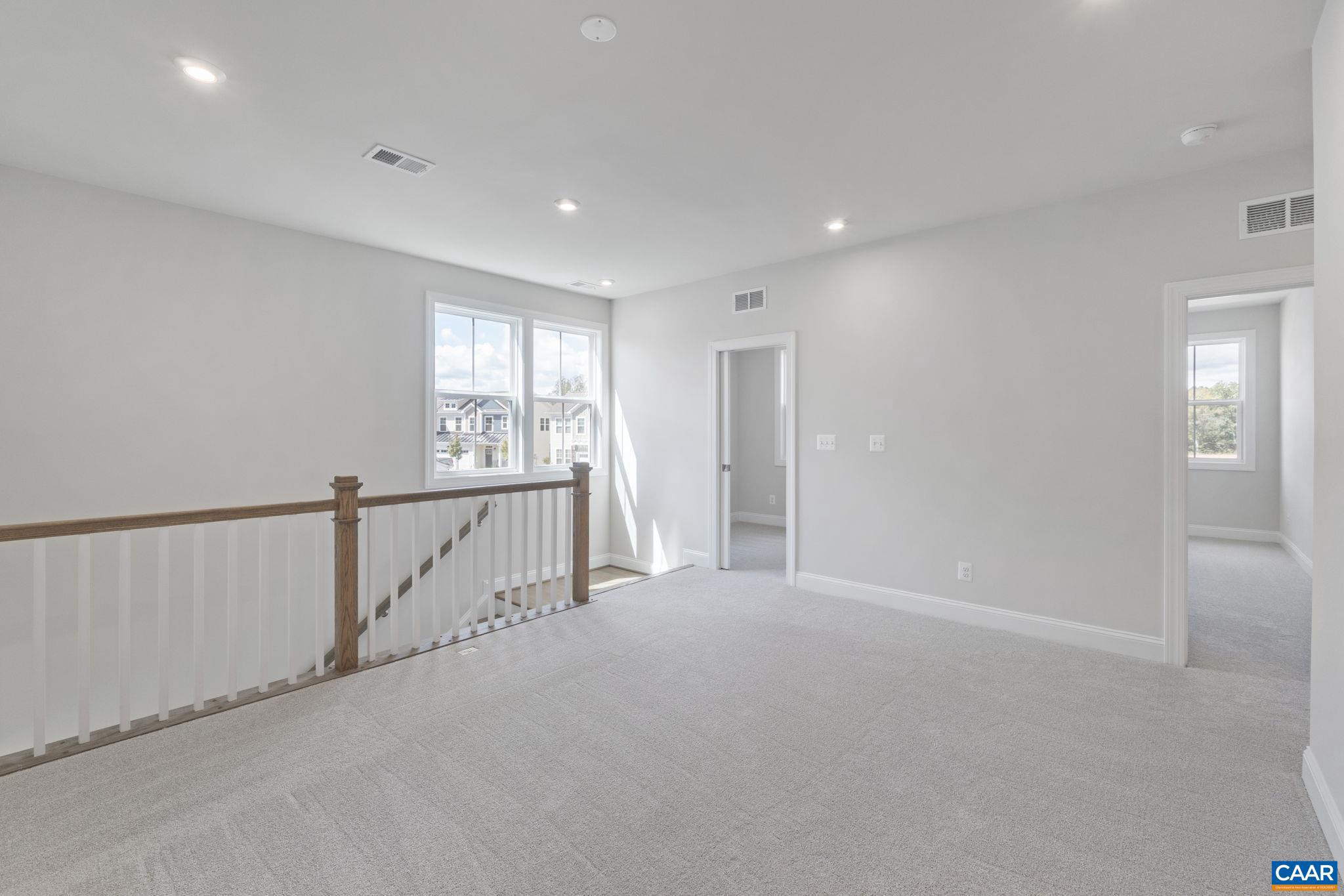 SPRING CREEK - Residential