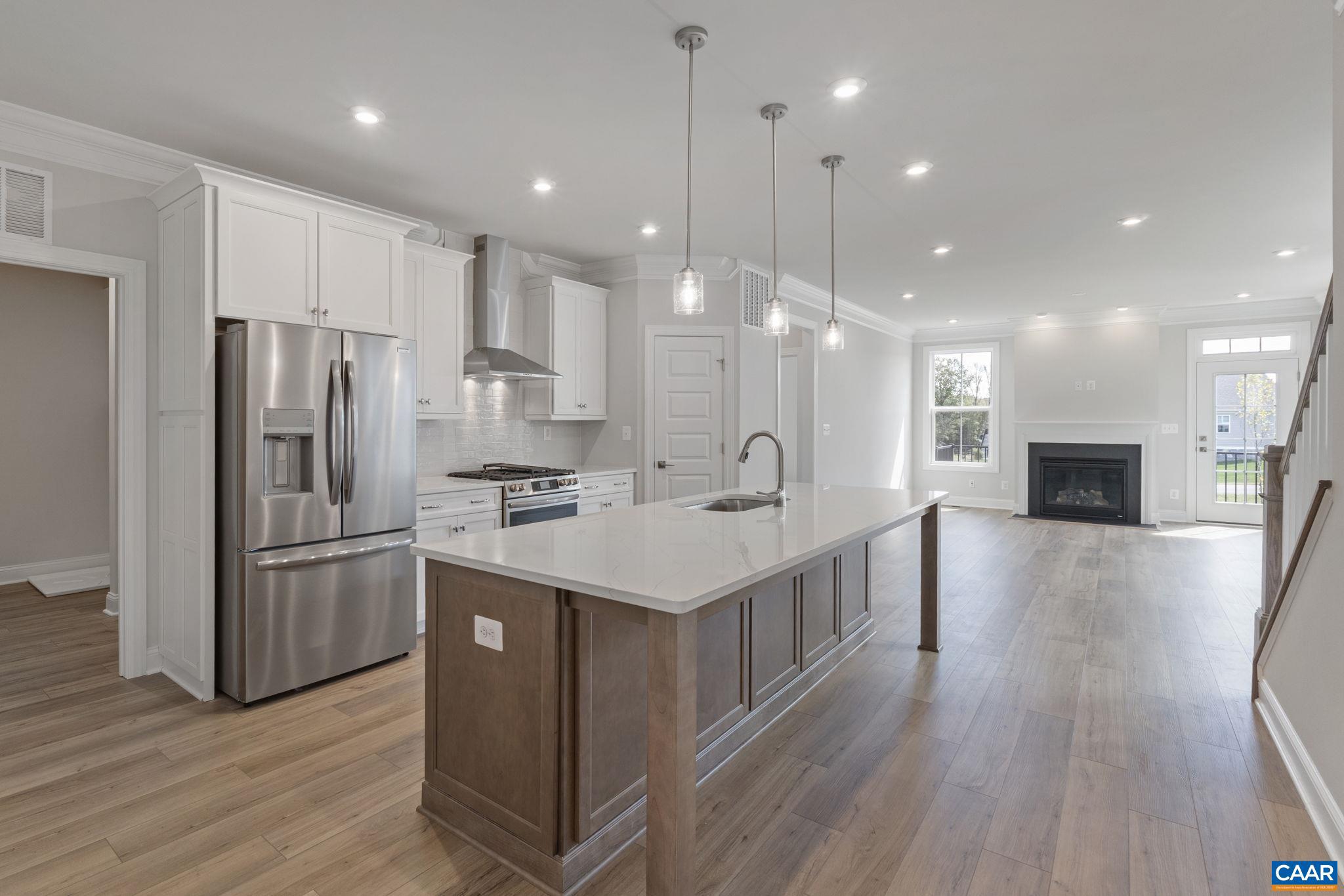 SPRING CREEK - Residential