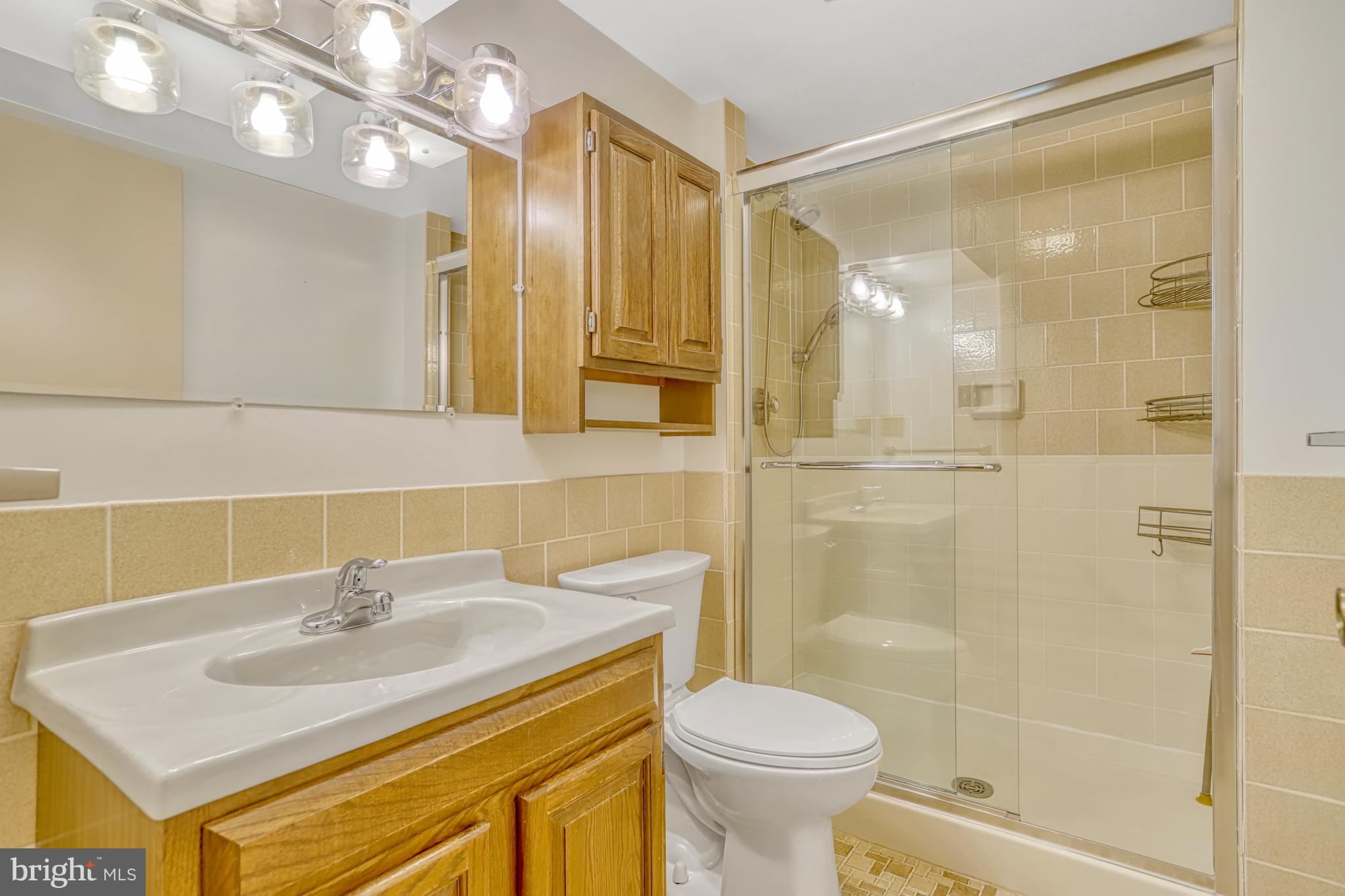 VIRGINIA HILLS - Residential