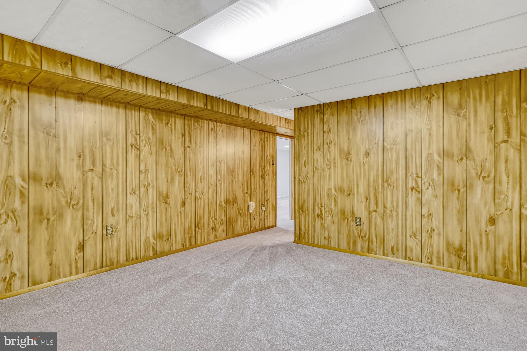 VIRGINIA HILLS - Residential