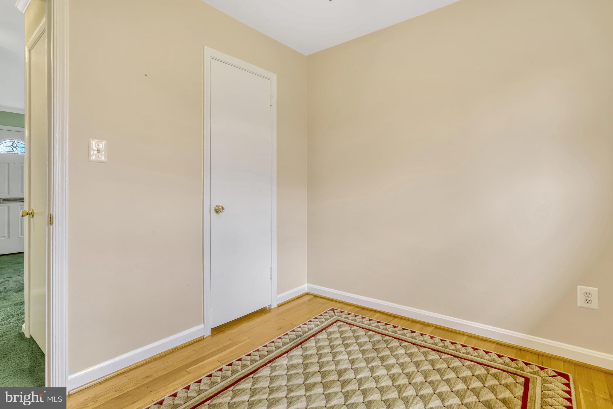 VIRGINIA HILLS - Residential