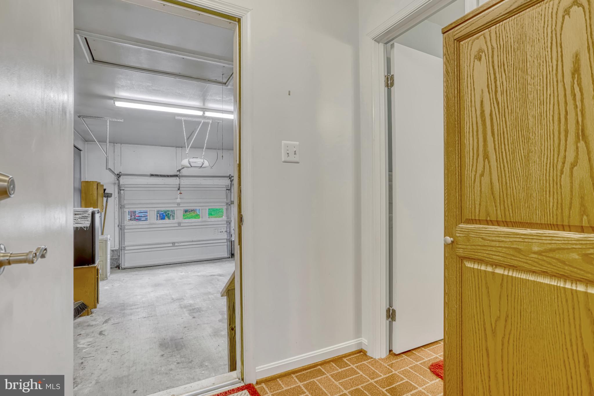 VIRGINIA HILLS - Residential