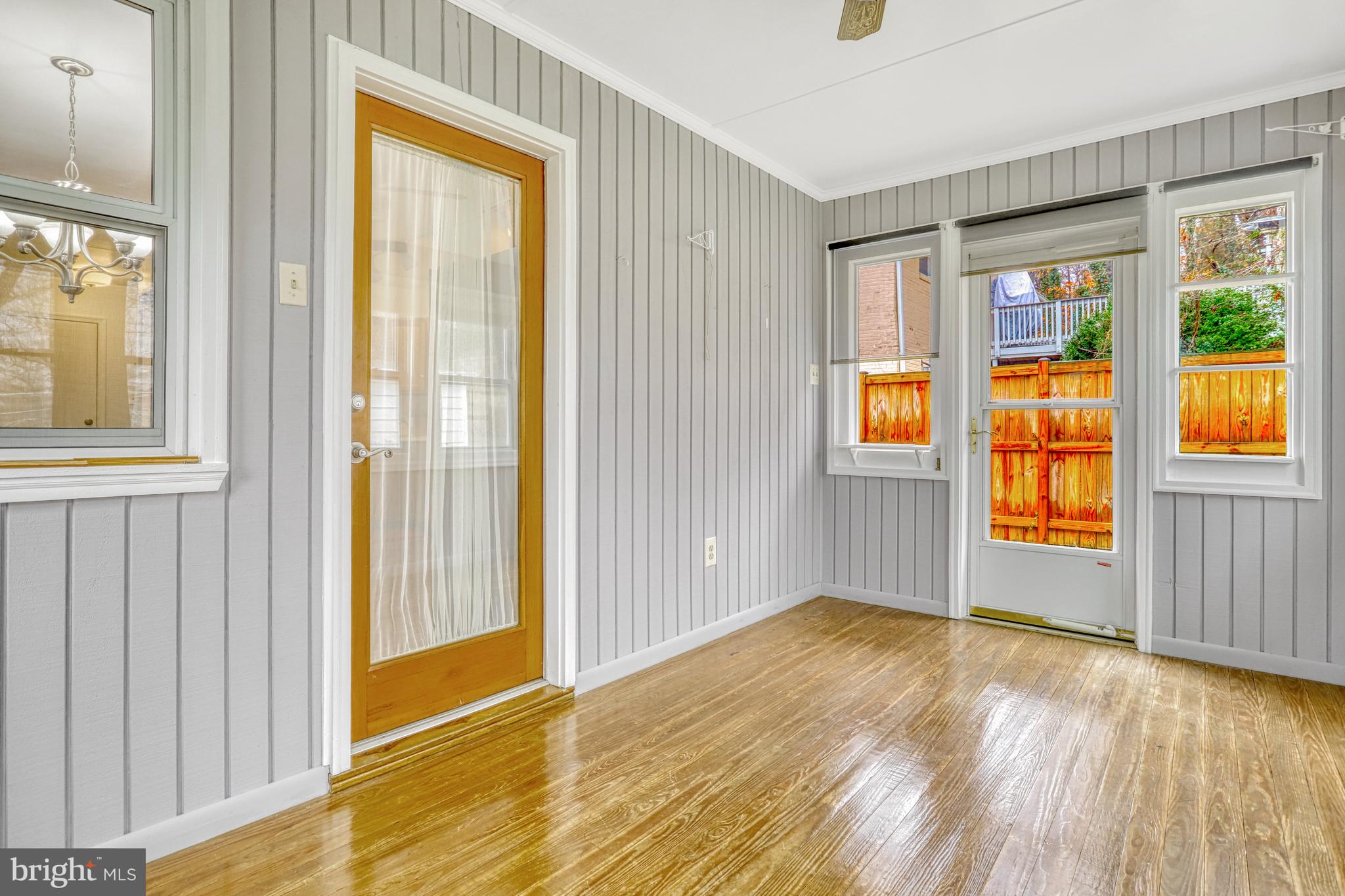 VIRGINIA HILLS - Residential