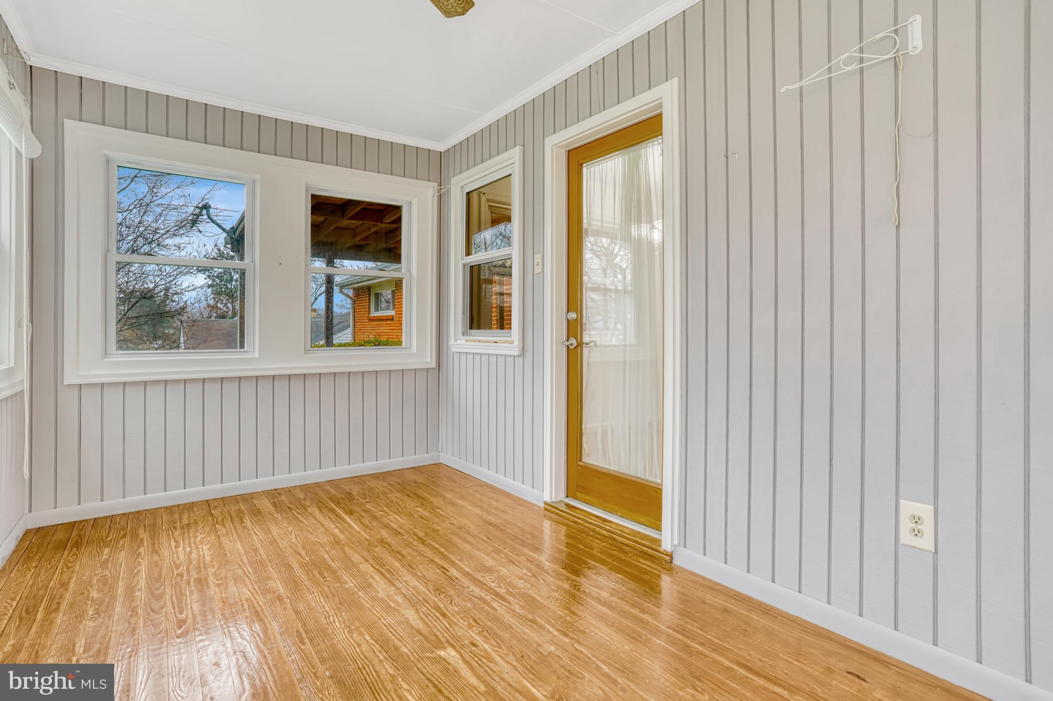 VIRGINIA HILLS - Residential