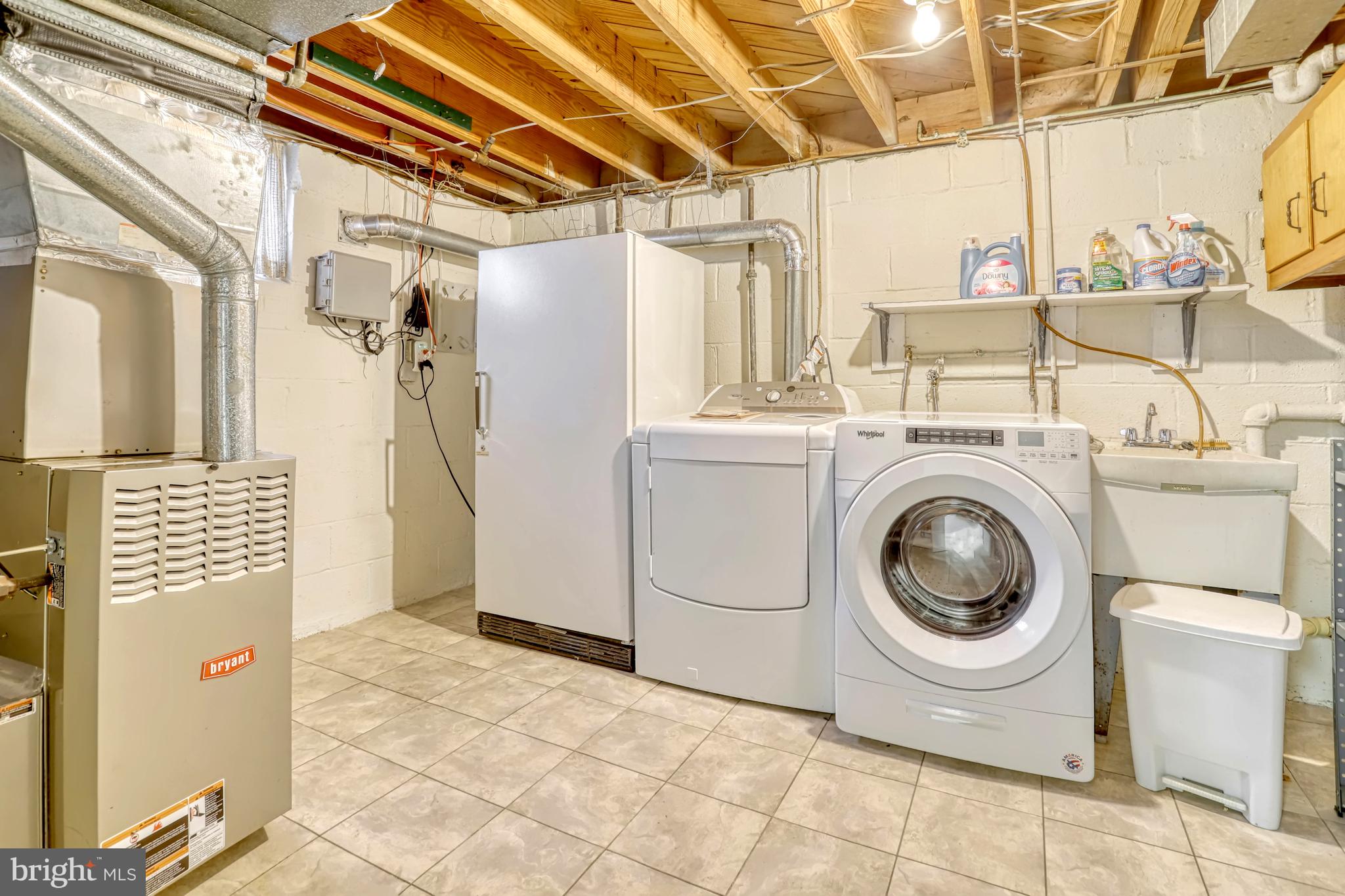 VIRGINIA HILLS - Residential