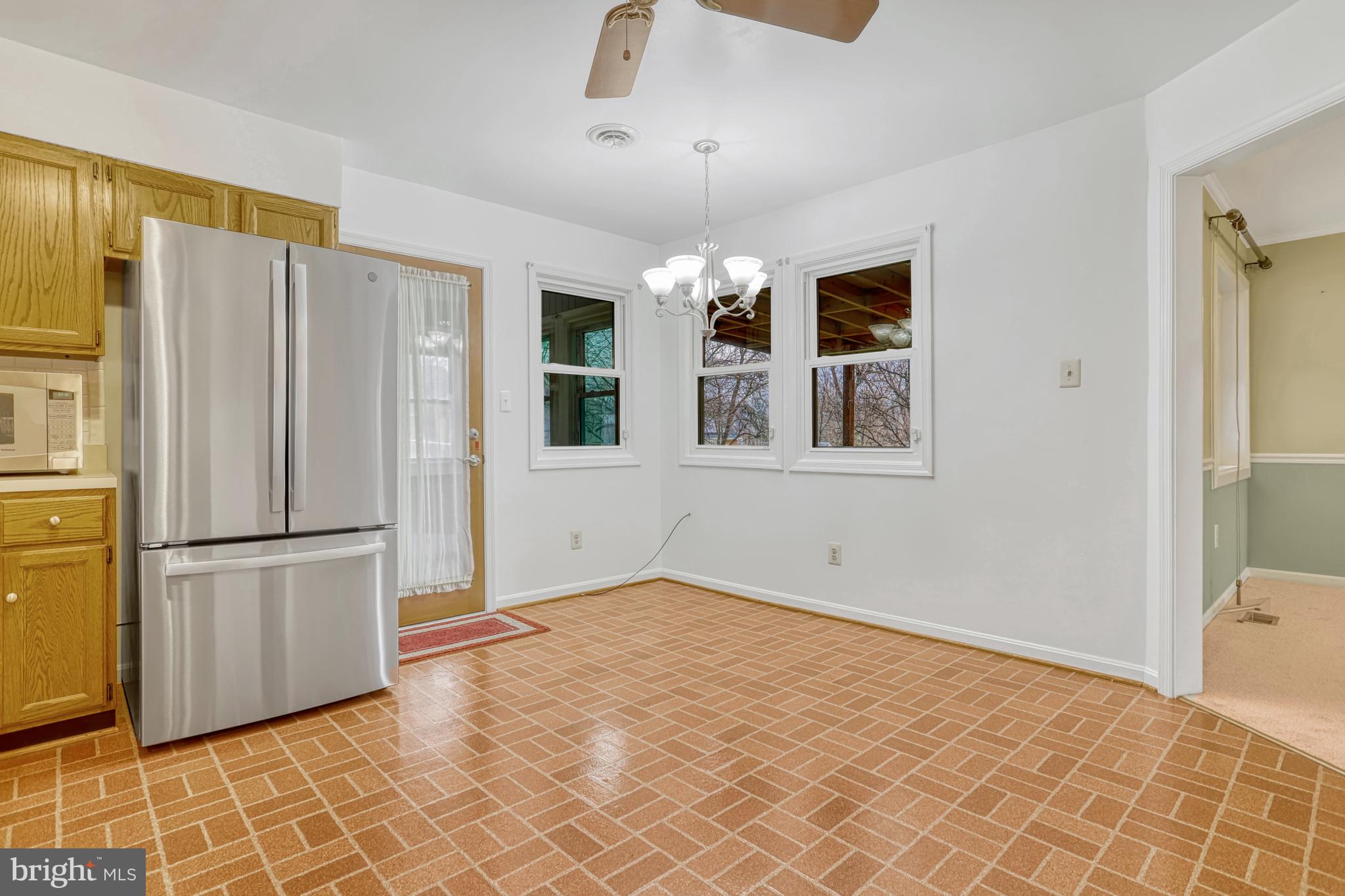 VIRGINIA HILLS - Residential