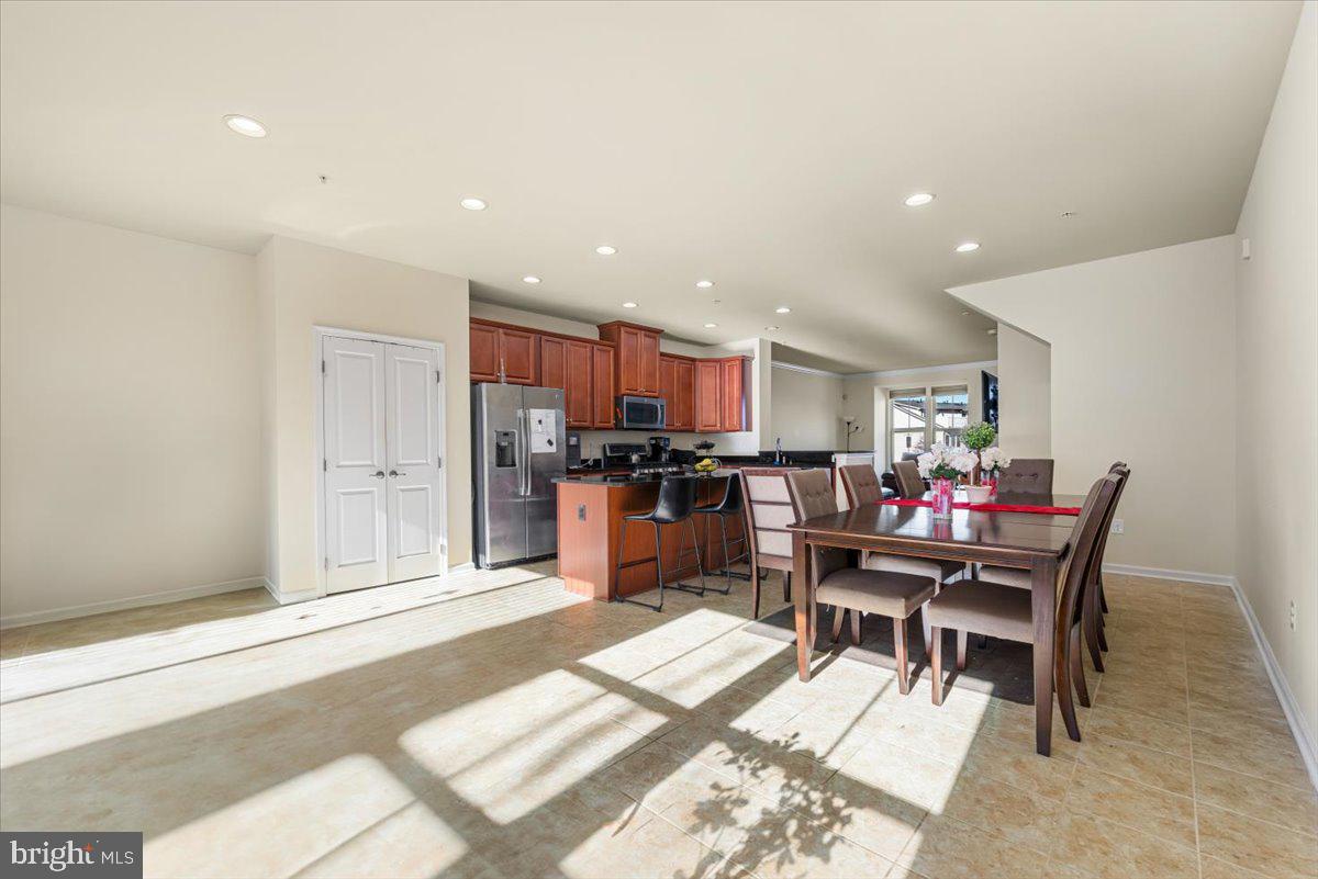 VILLAGES OF URBANA - Residential