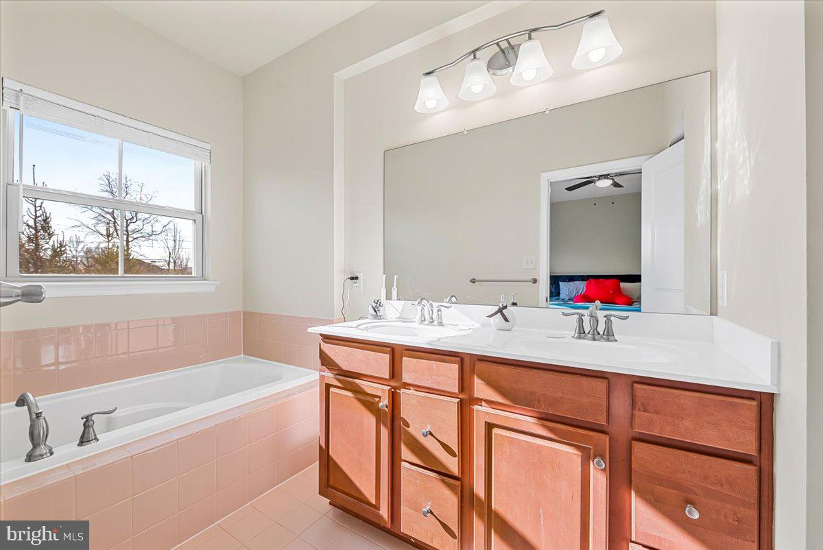 VILLAGES OF URBANA - Residential