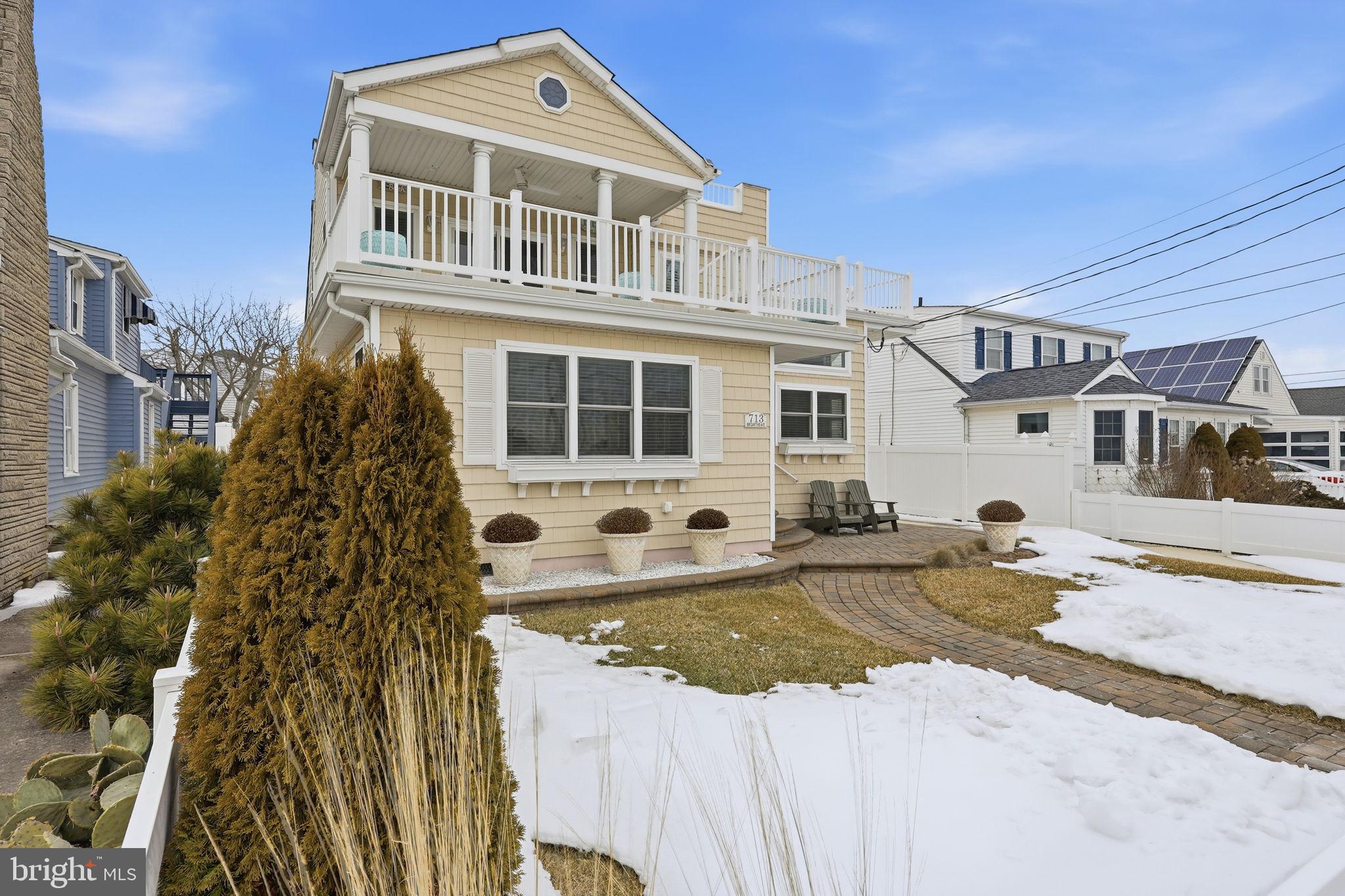 713 W BRIGANTINE AVENUE