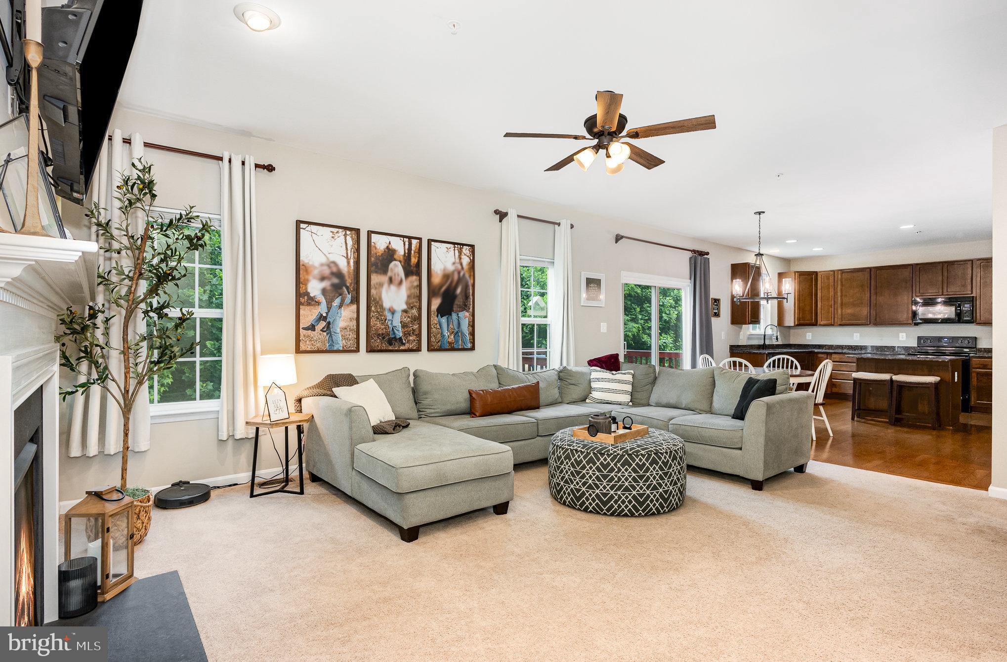 WALNUT HILL - Residential