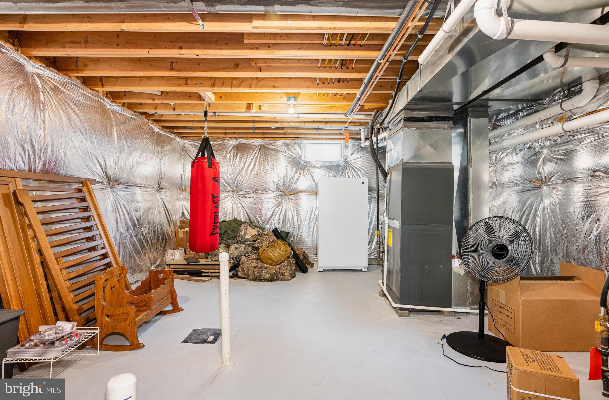 WALNUT HILL - Residential