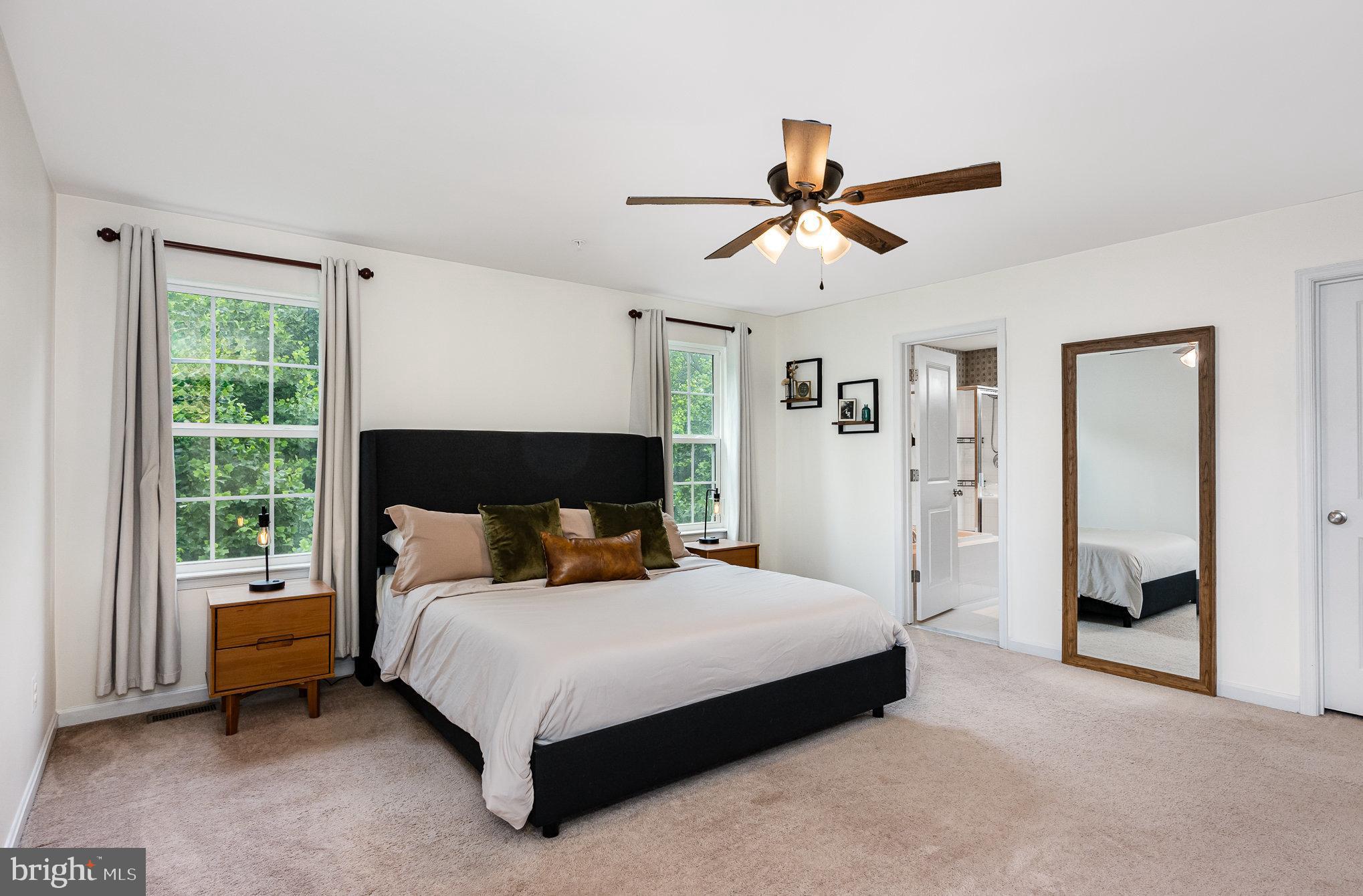 WALNUT HILL - Residential