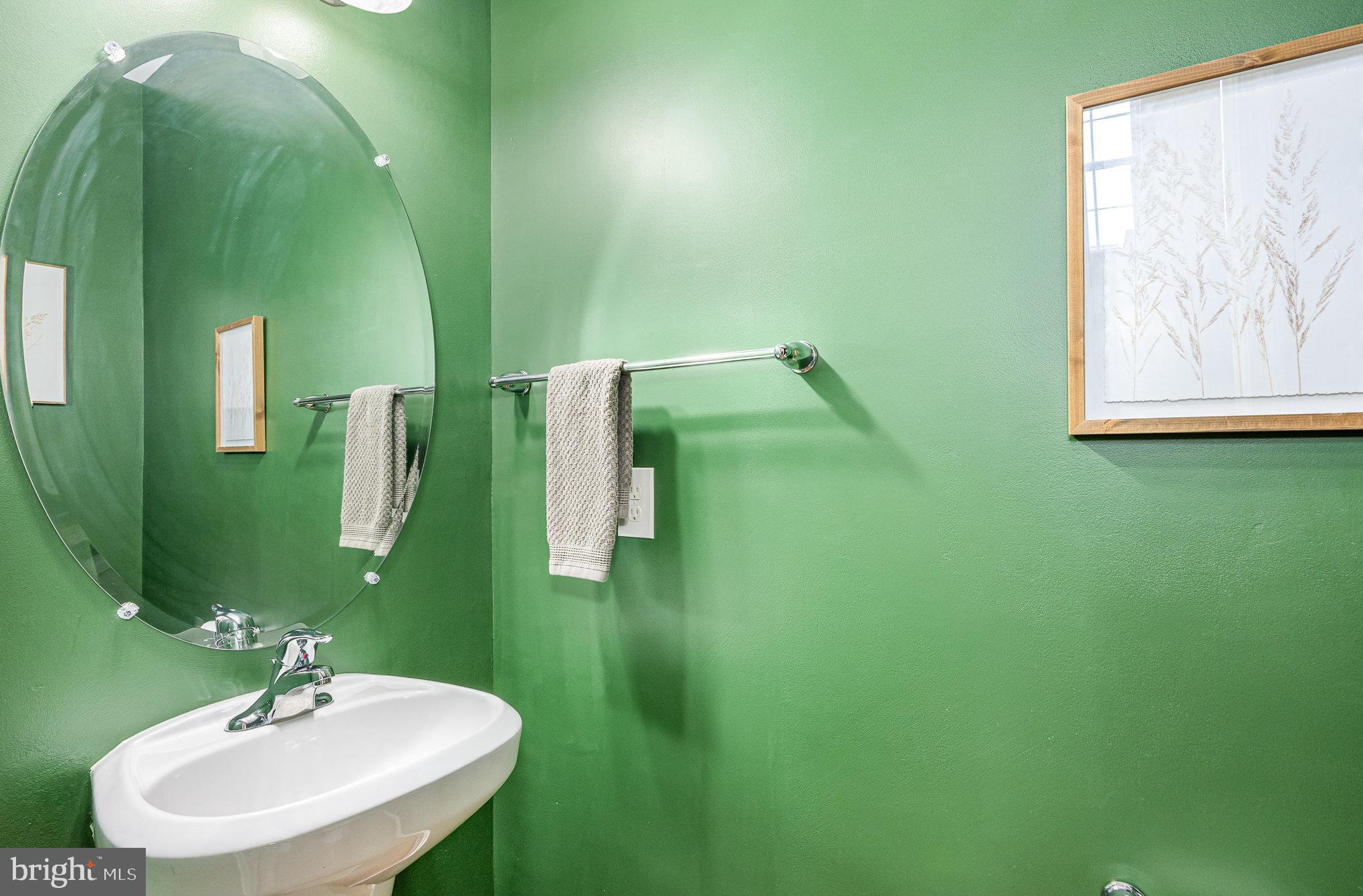 WALNUT HILL - Residential