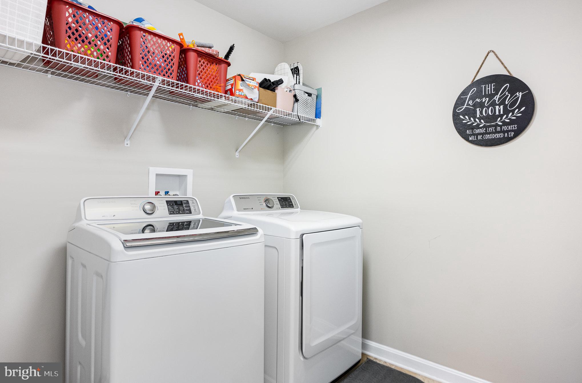 WALNUT HILL - Residential