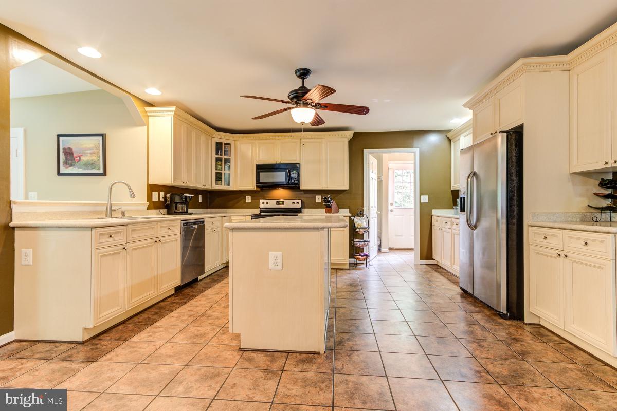 BALDWIN HILLS - Residential