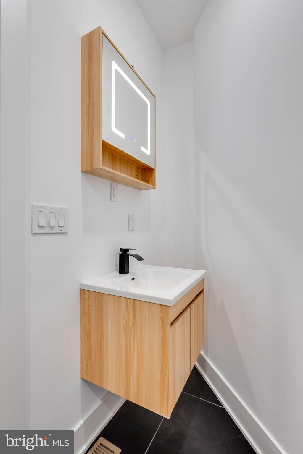 WEST PHILADELPHIA - Residential Lease