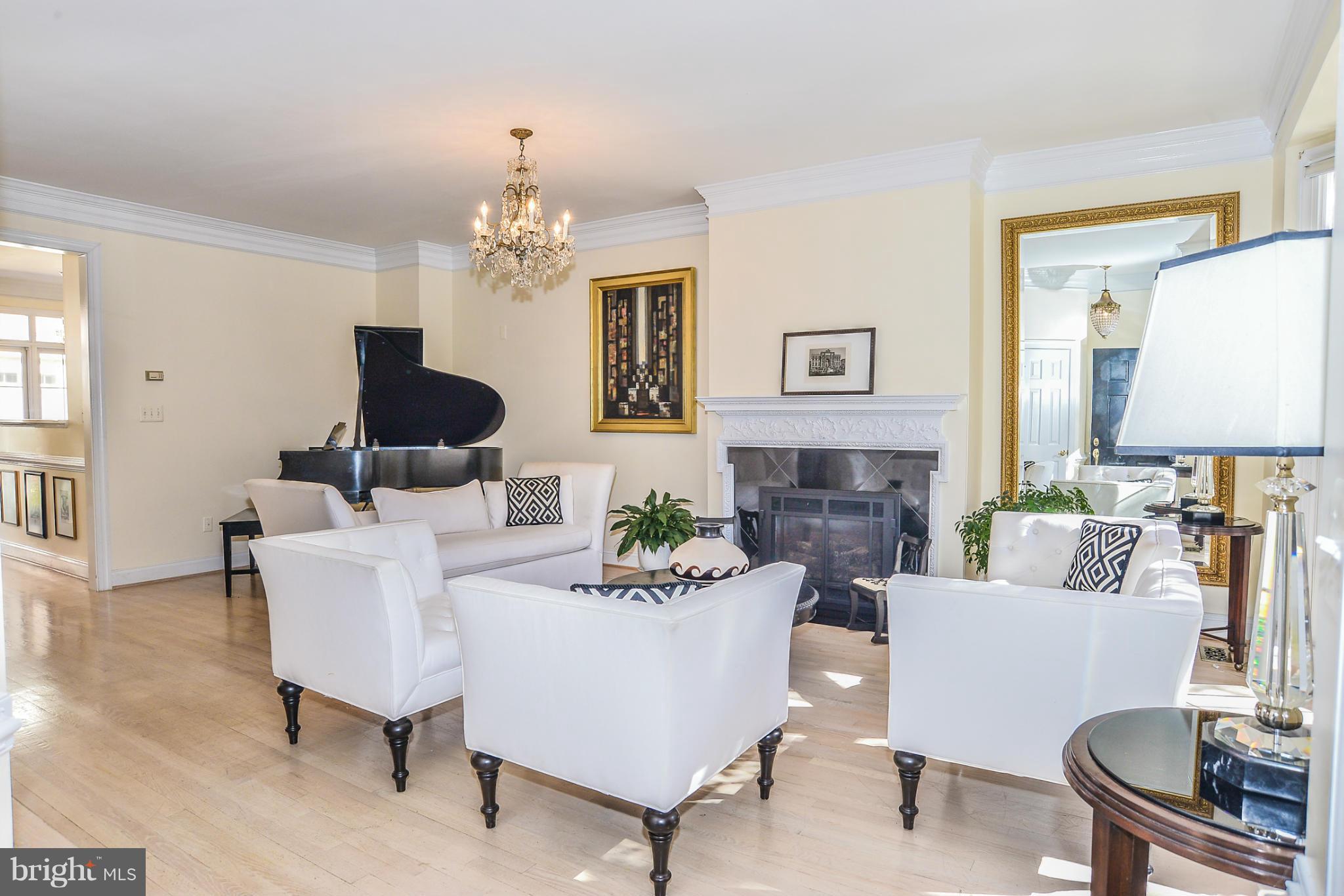 PALISADES PARK - Residential