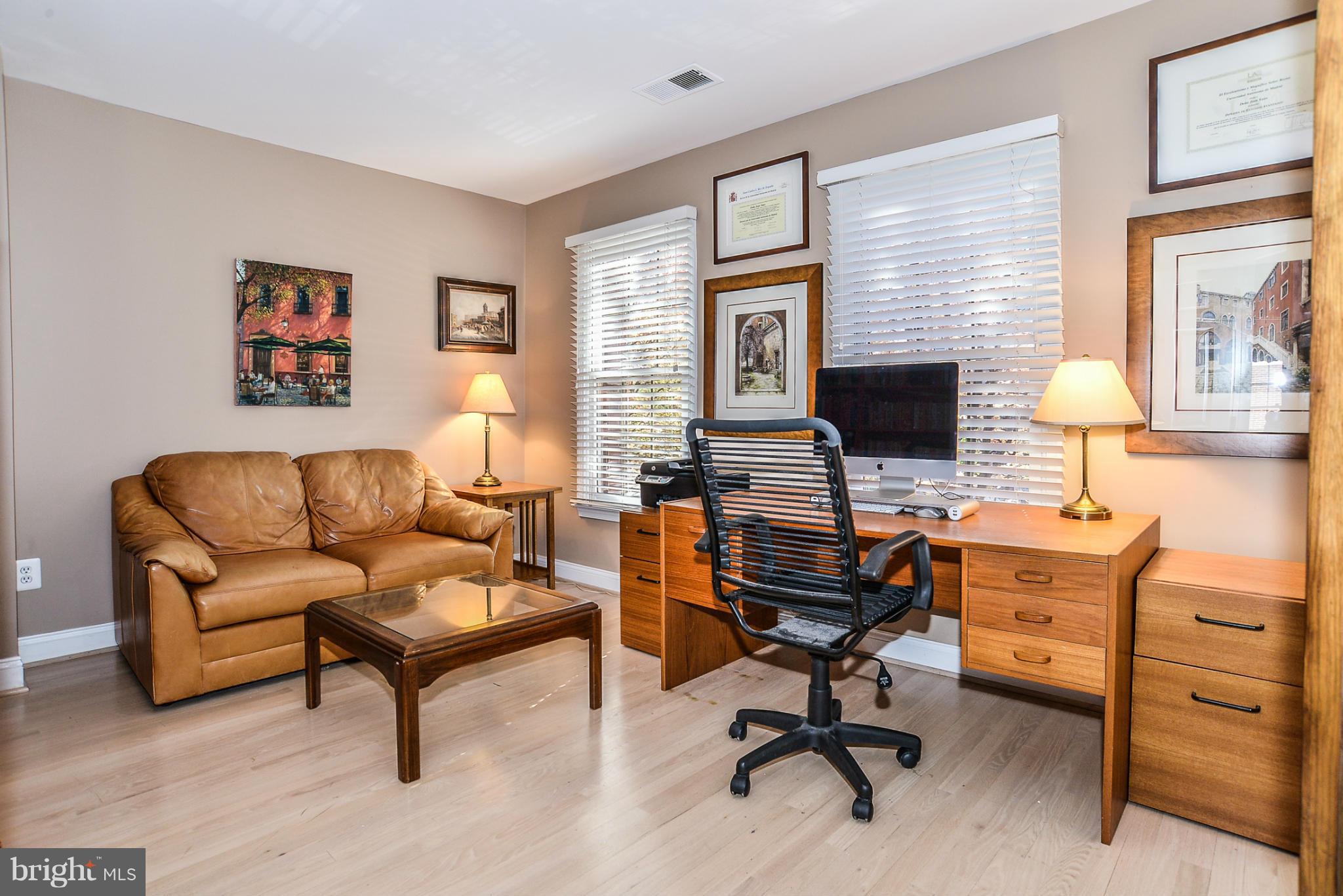 PALISADES PARK - Residential