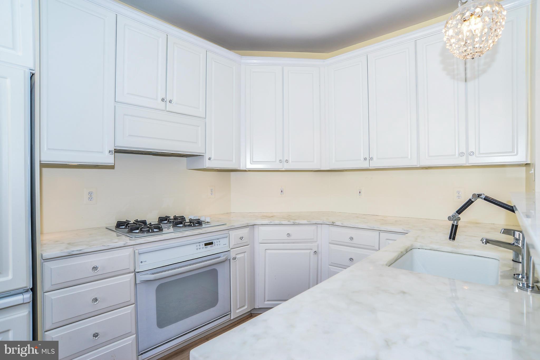 PALISADES PARK - Residential