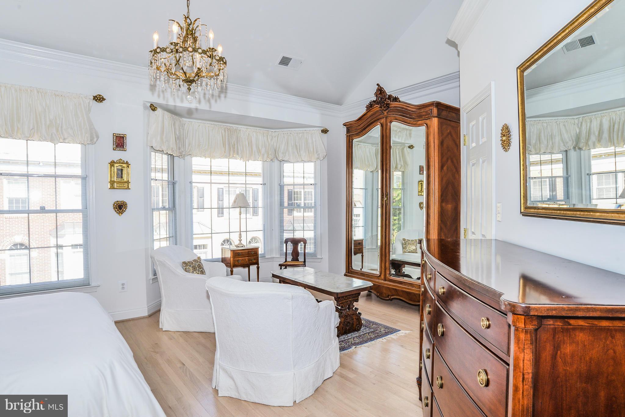 PALISADES PARK - Residential