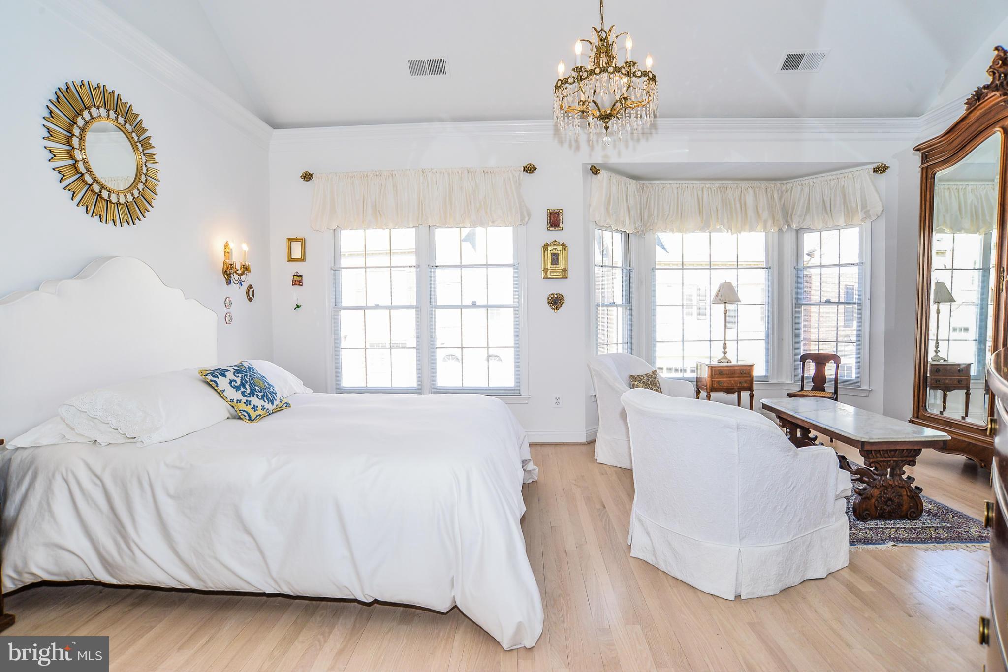 PALISADES PARK - Residential