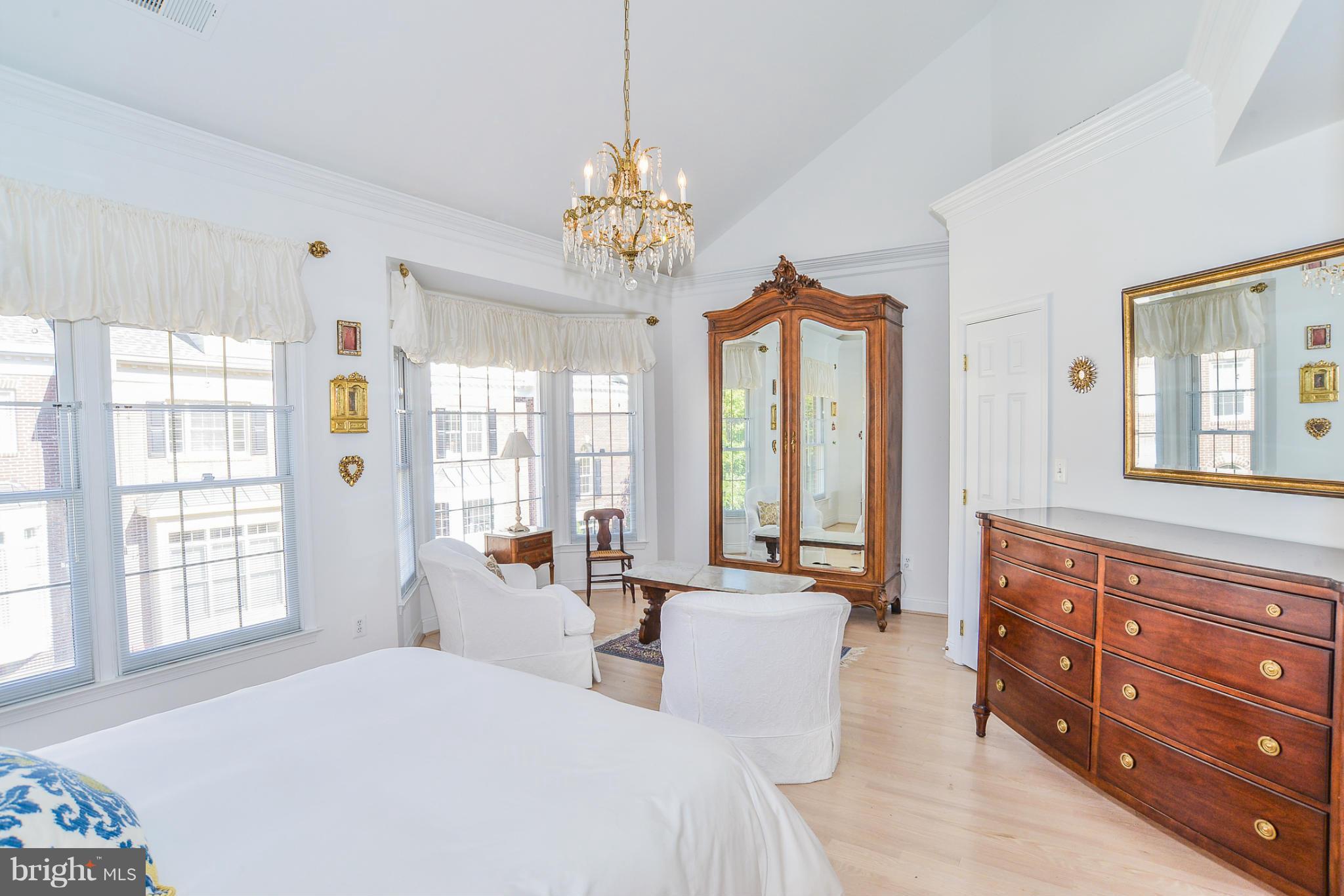 PALISADES PARK - Residential