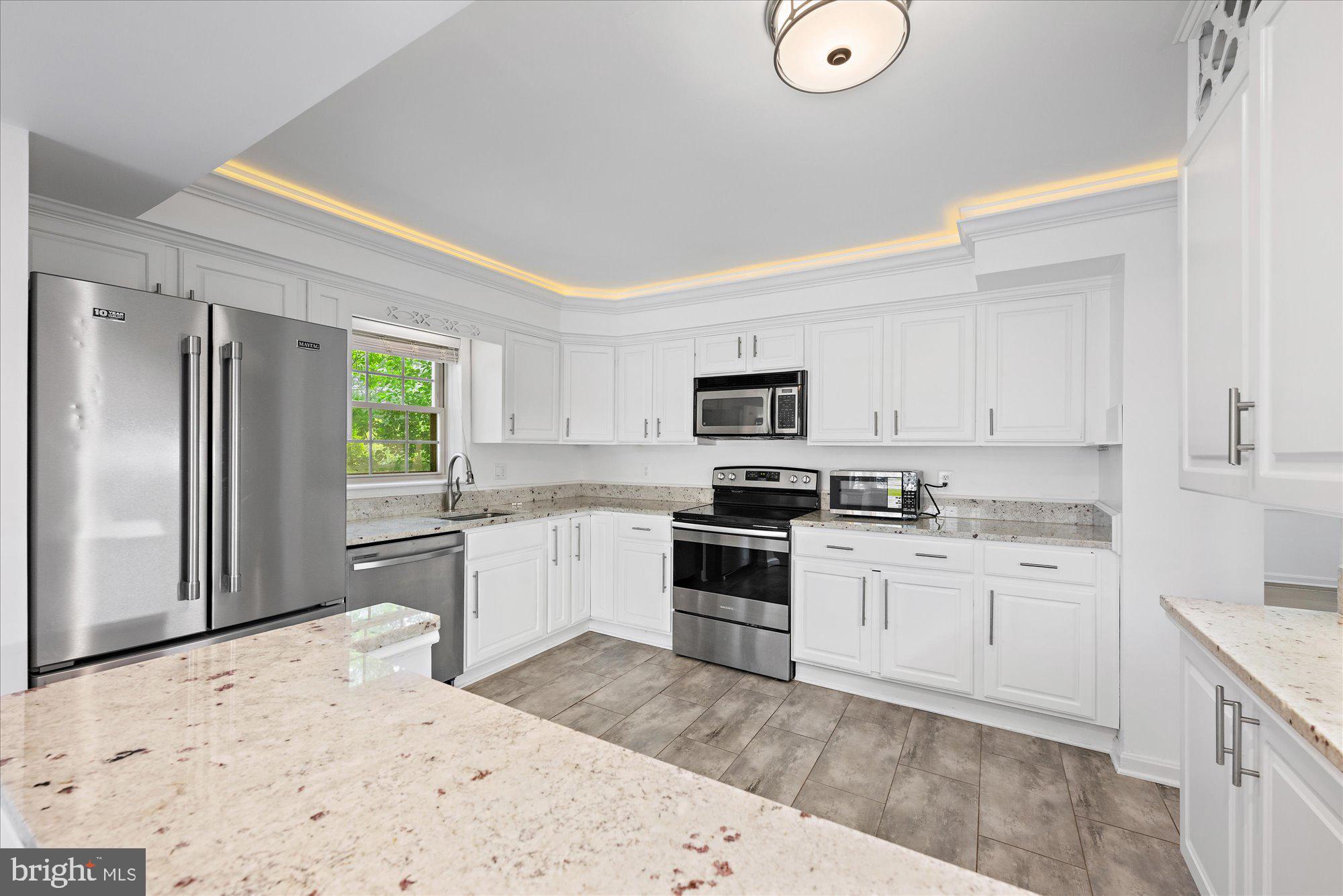 HALLCREST HEIGHTS - Residential