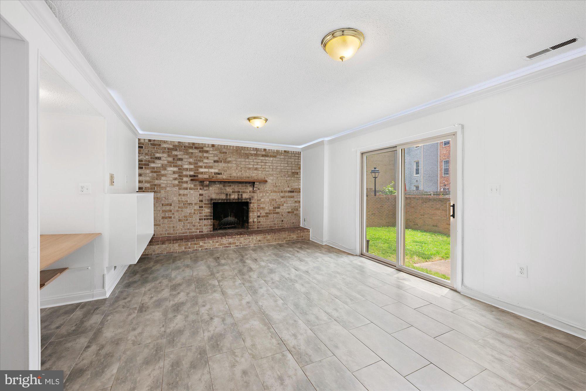 HALLCREST HEIGHTS - Residential