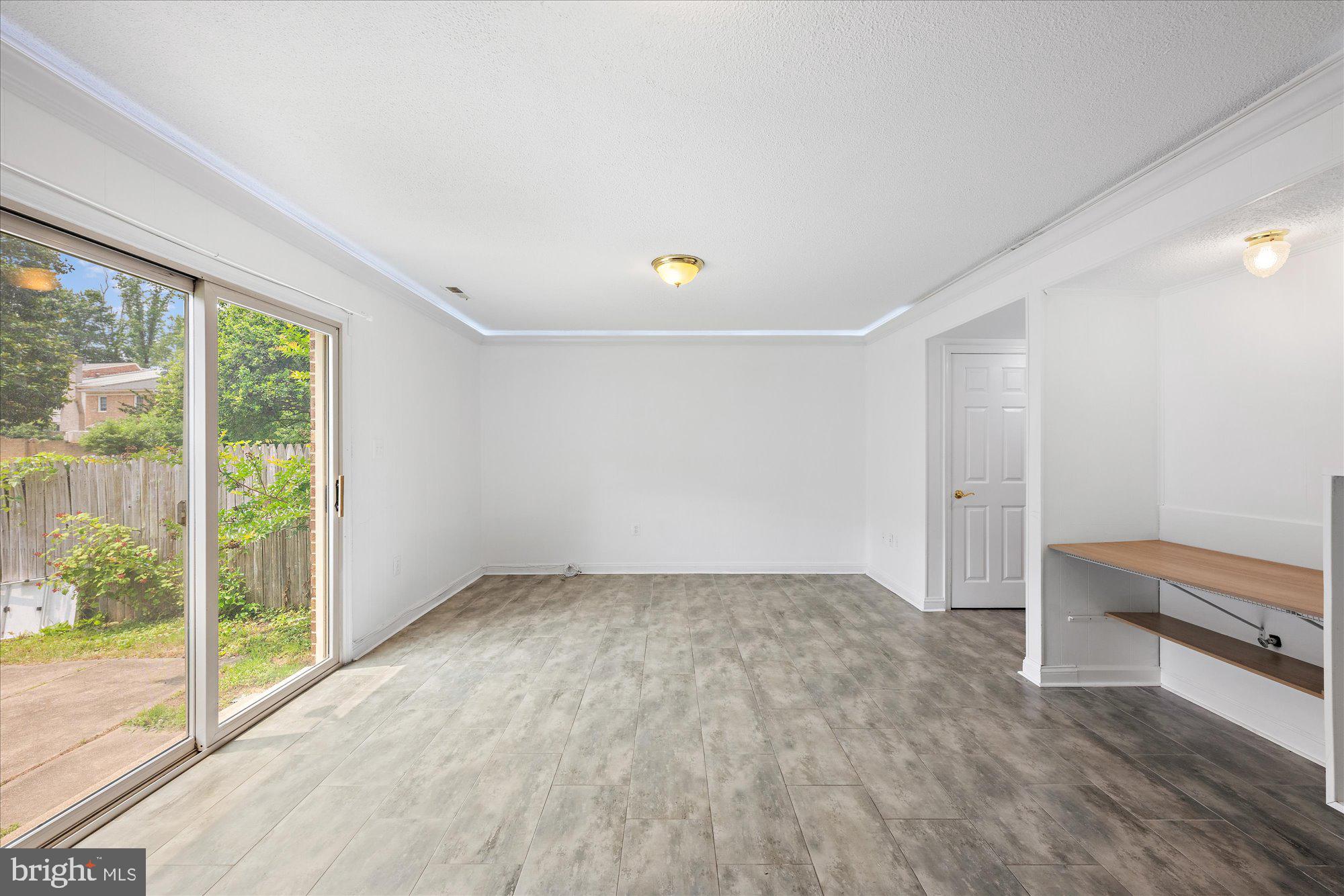 HALLCREST HEIGHTS - Residential