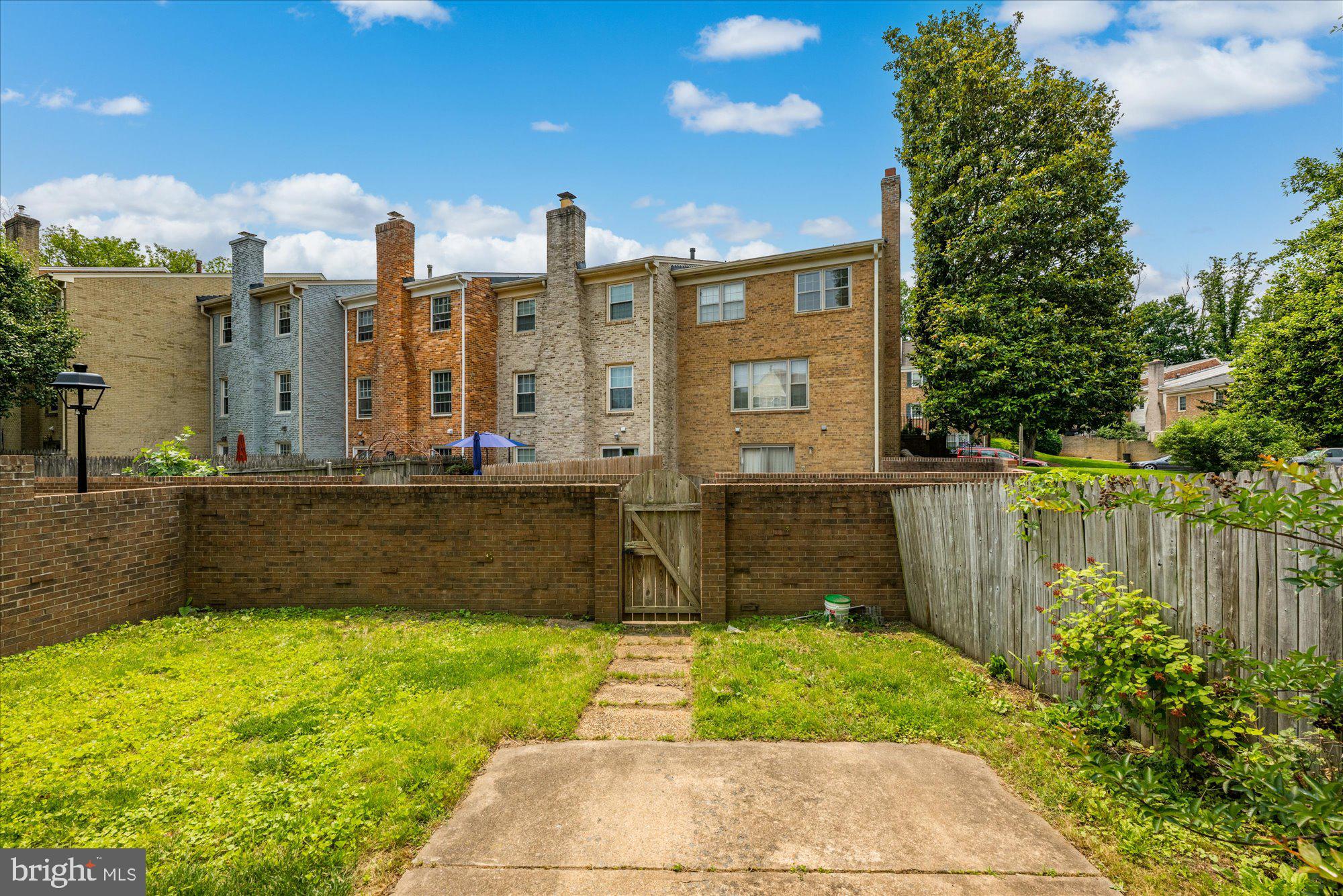 HALLCREST HEIGHTS - Residential