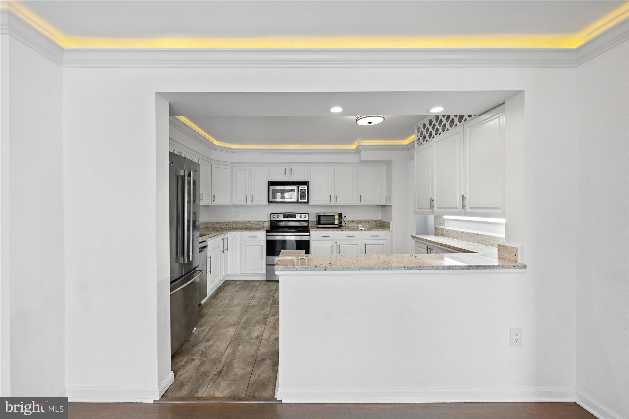 HALLCREST HEIGHTS - Residential