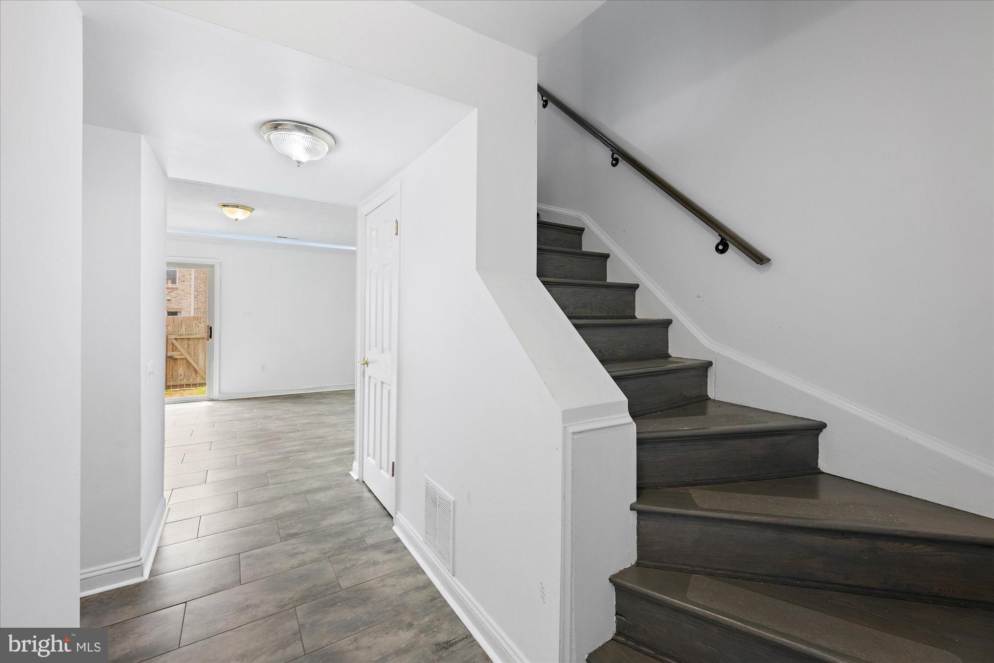 HALLCREST HEIGHTS - Residential