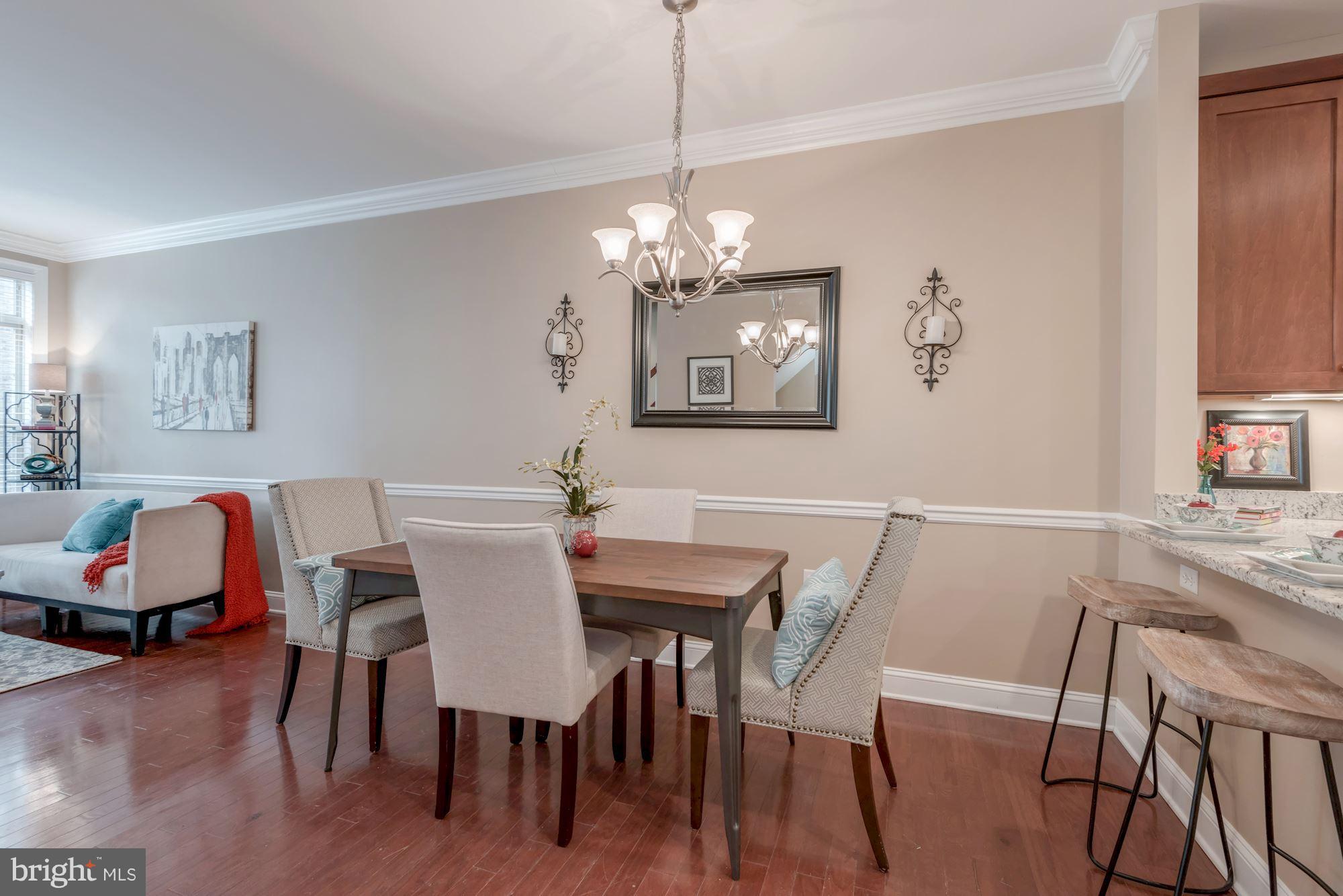 BUCKINGHAM COMMONS - Residential Lease