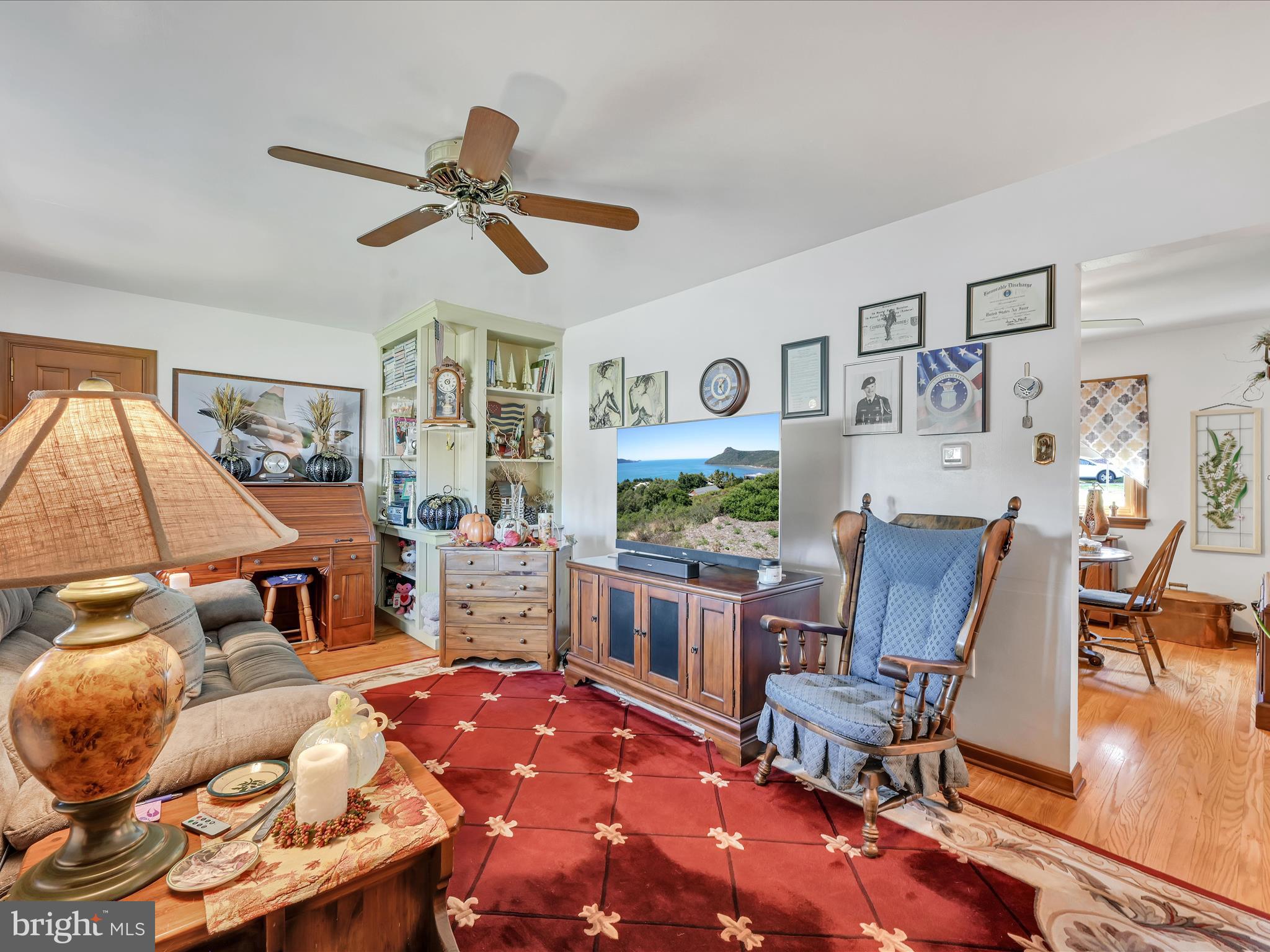 WILLOW STREET - Residential