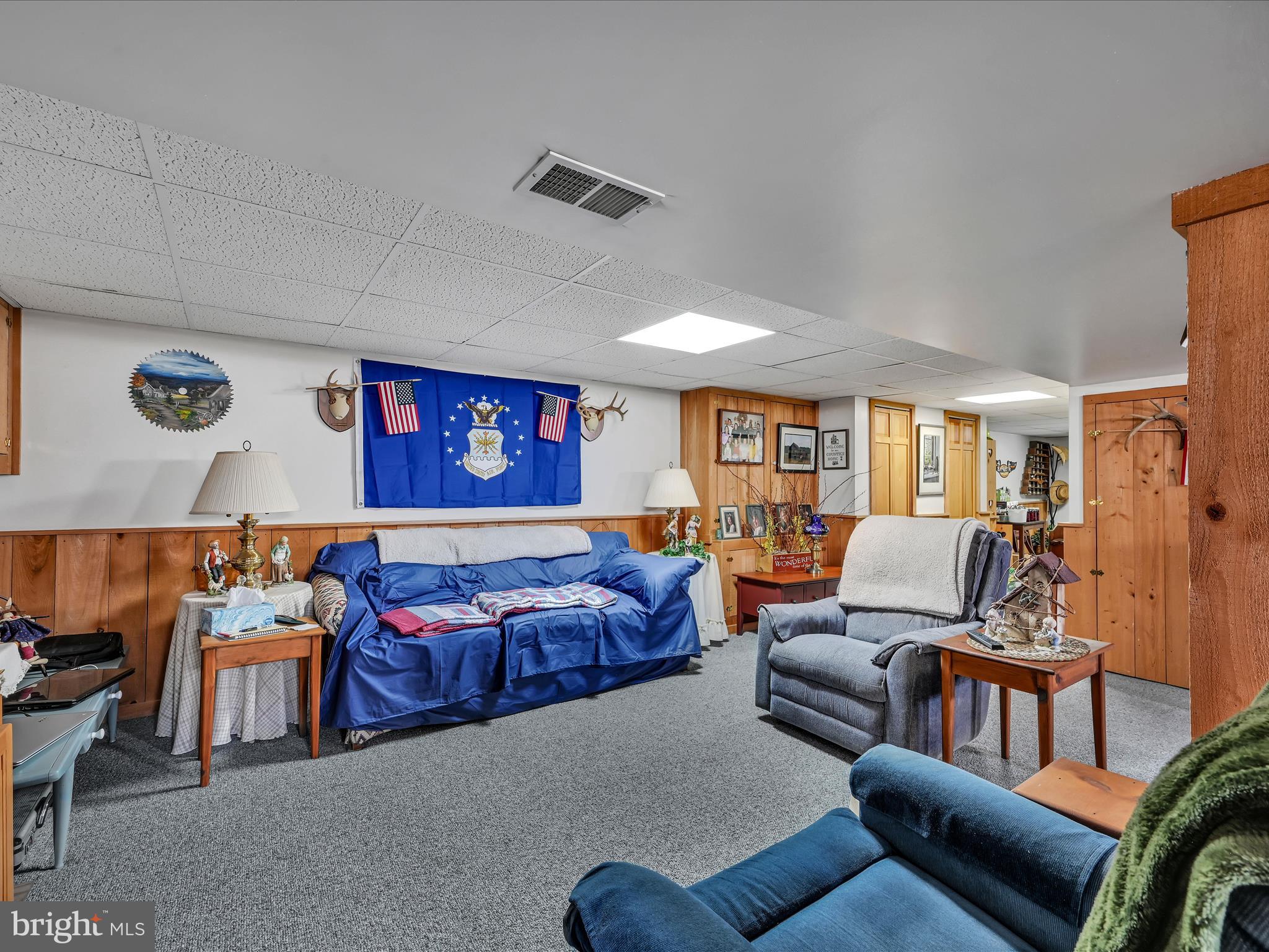 WILLOW STREET - Residential