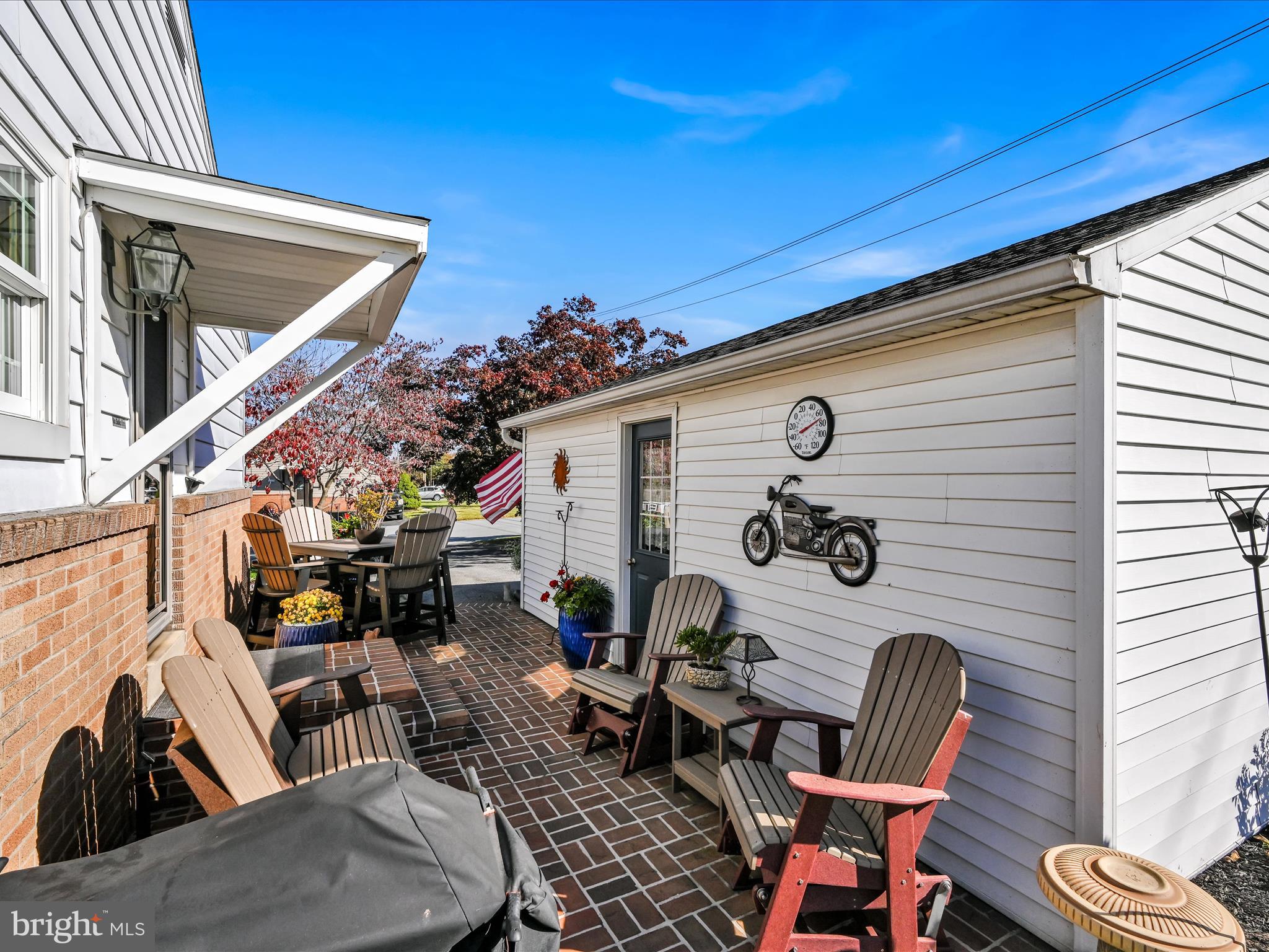 WILLOW STREET - Residential