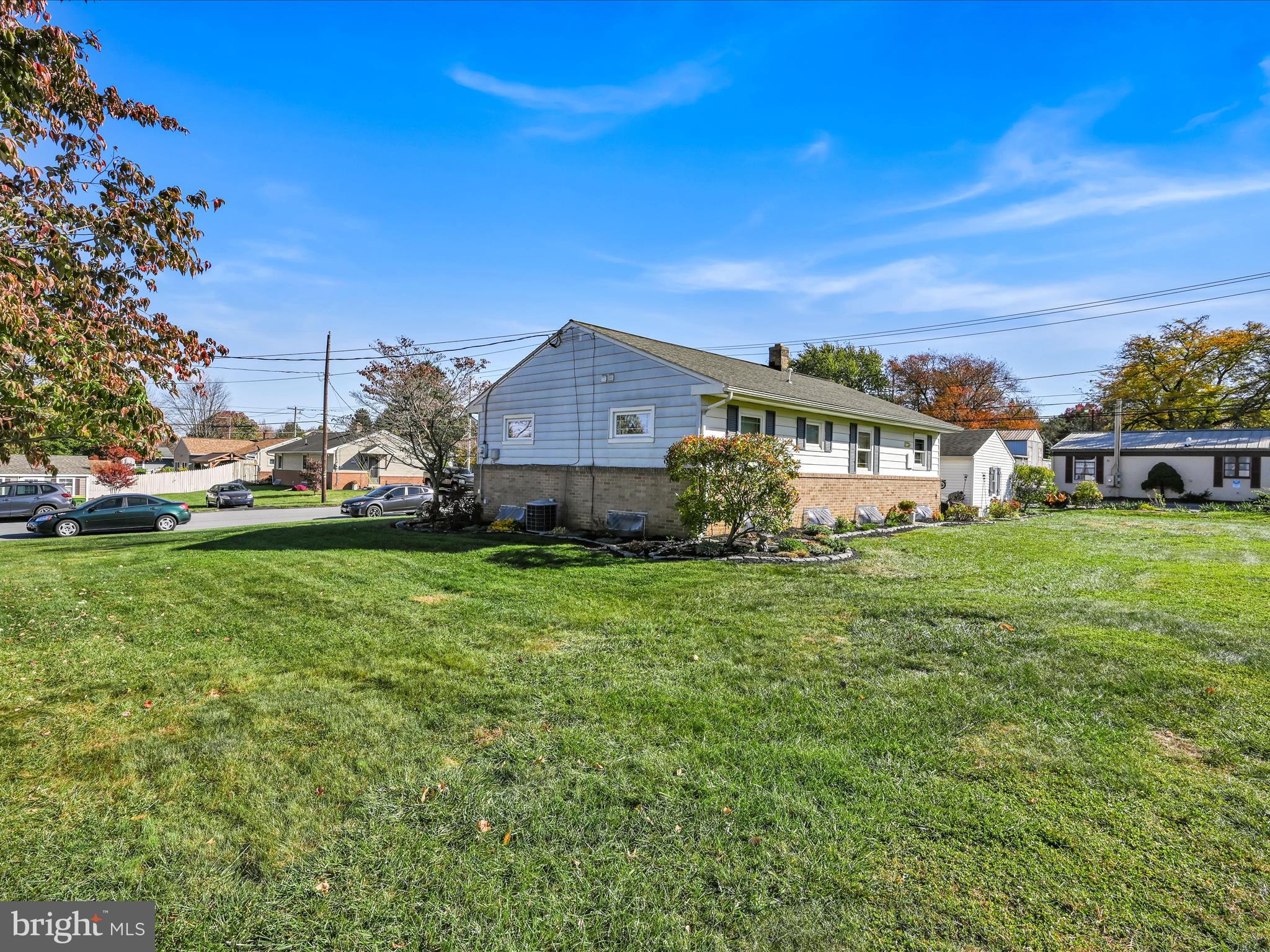 WILLOW STREET - Residential