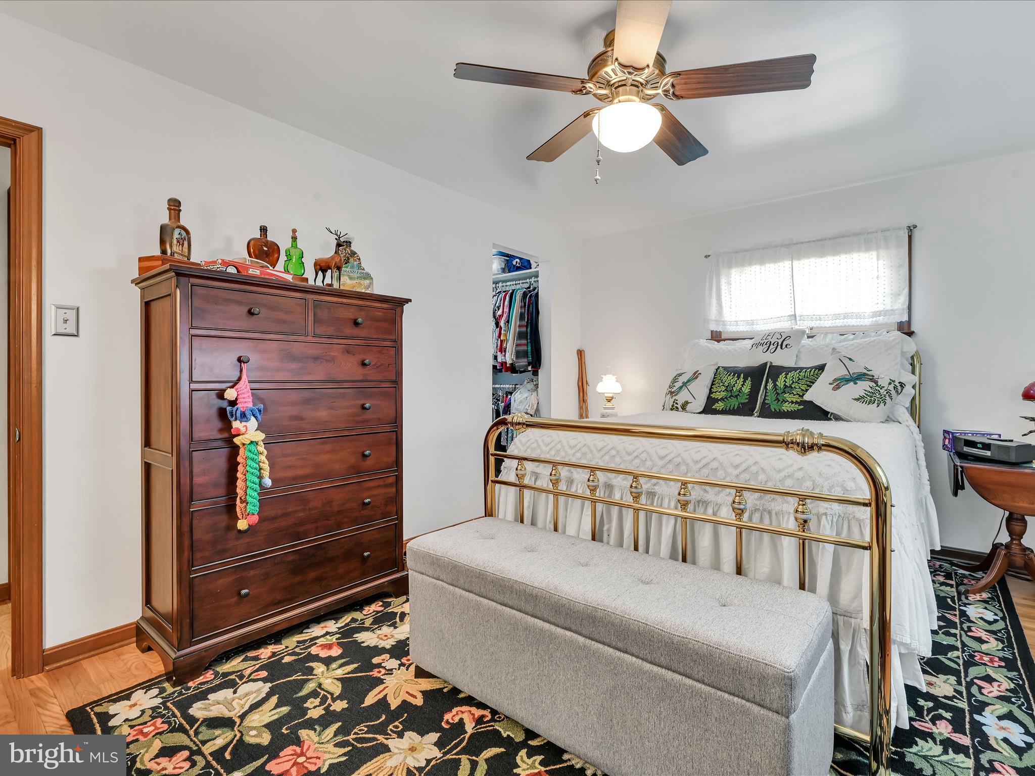 WILLOW STREET - Residential