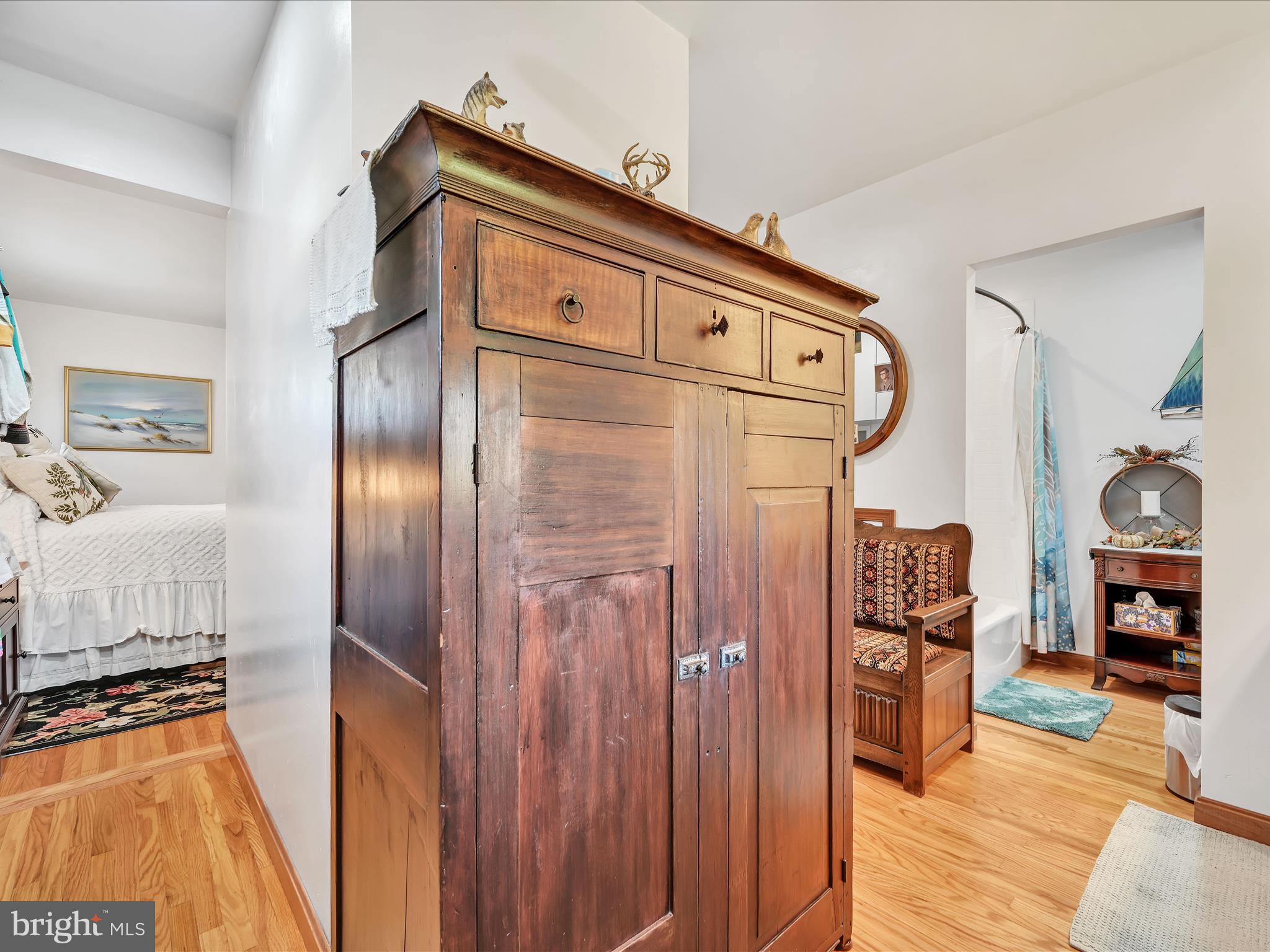 WILLOW STREET - Residential