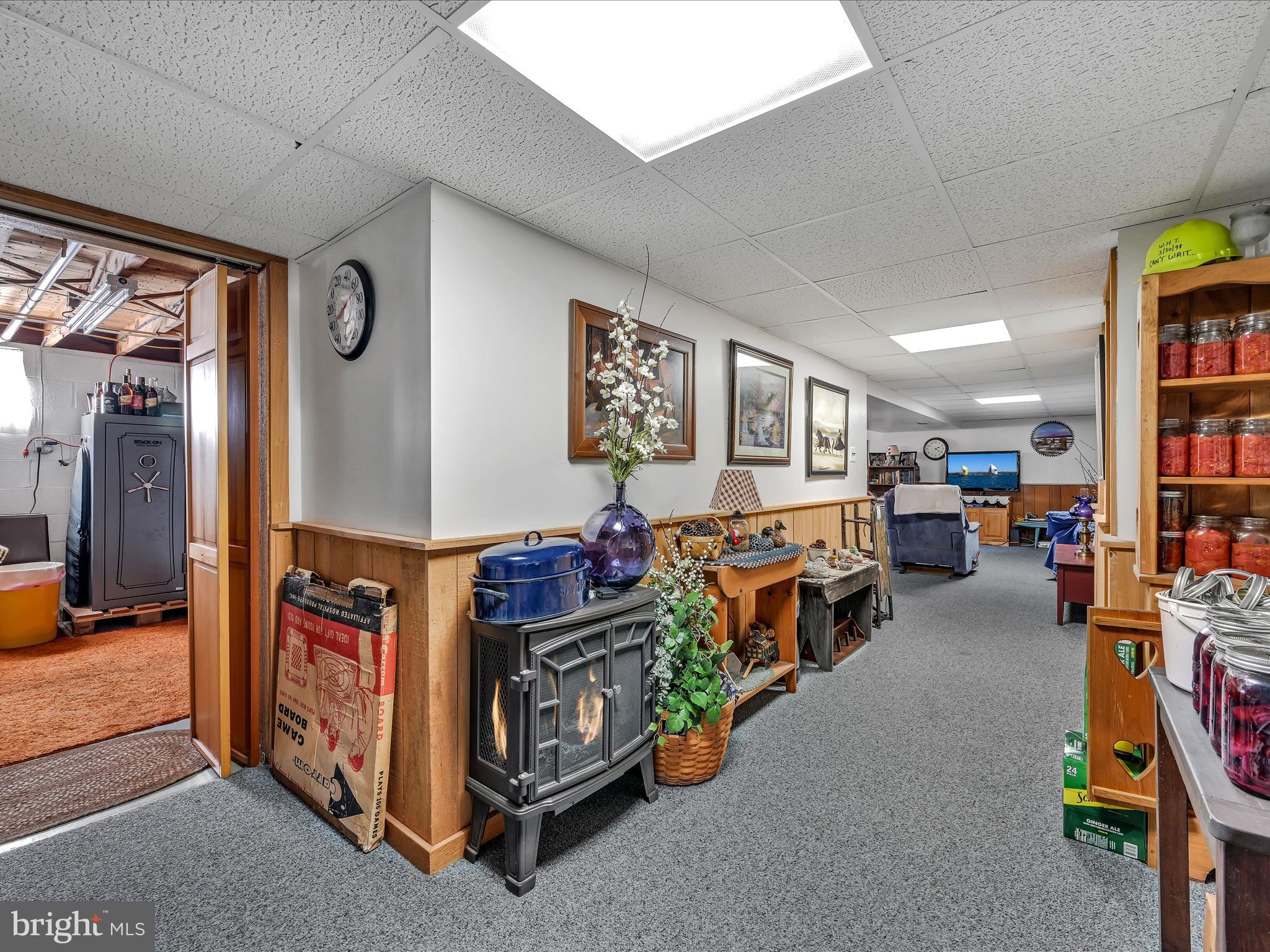 WILLOW STREET - Residential